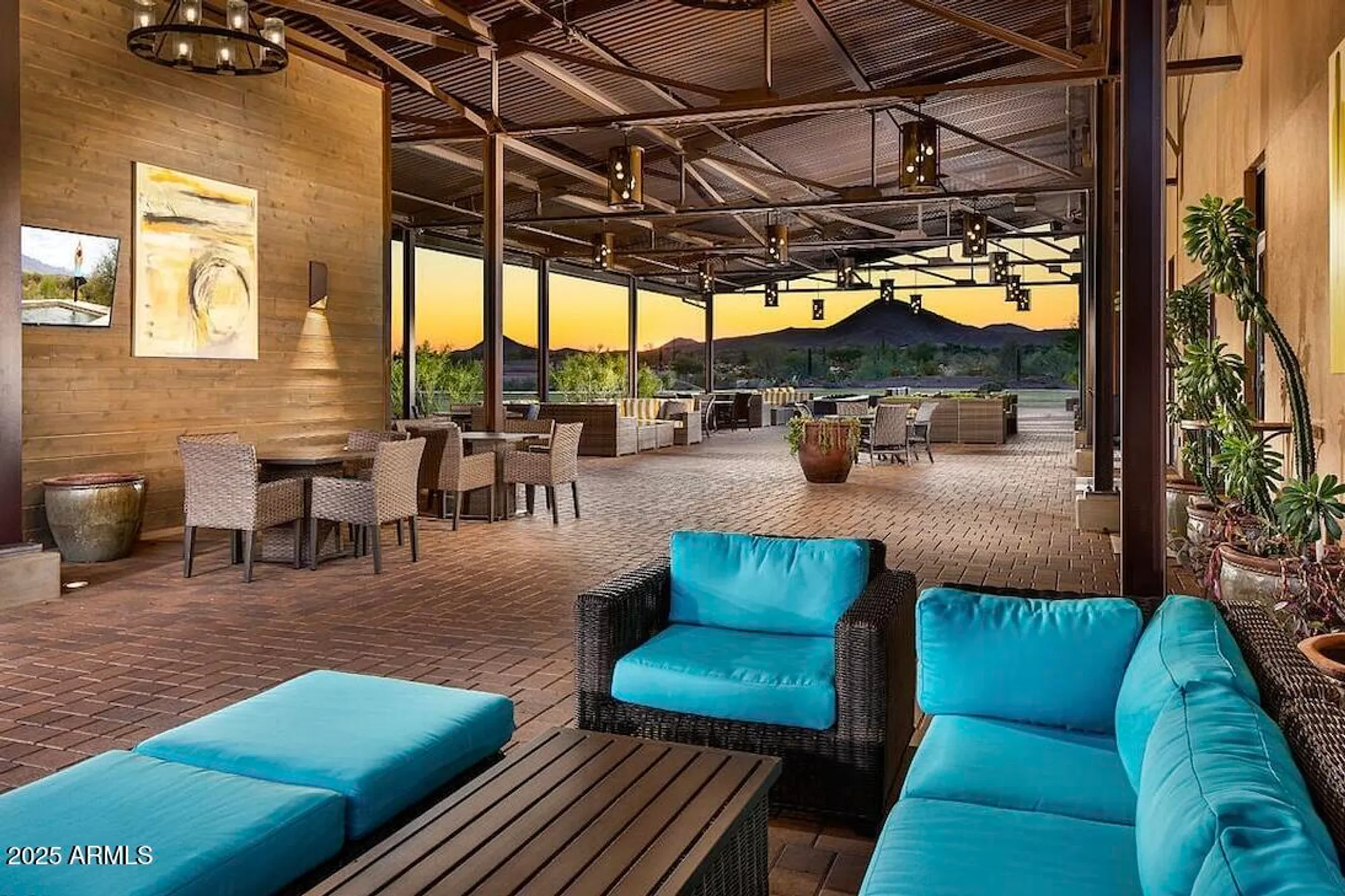 Property Slideshow image 22 of 28 | 29989 n whipsaw rd, Peoria, AZ, 85383