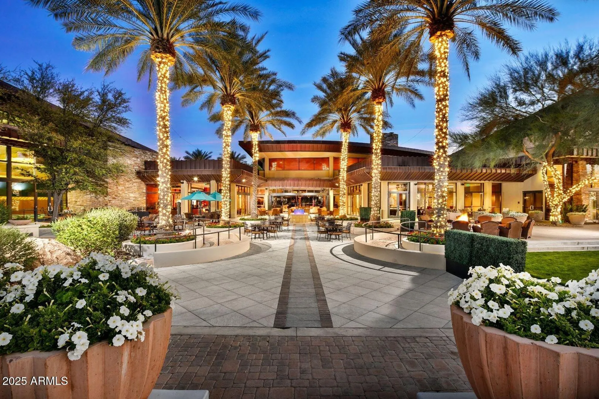 Property Slideshow image 19 of 28 | 29989 n whipsaw rd, Peoria, AZ, 85383