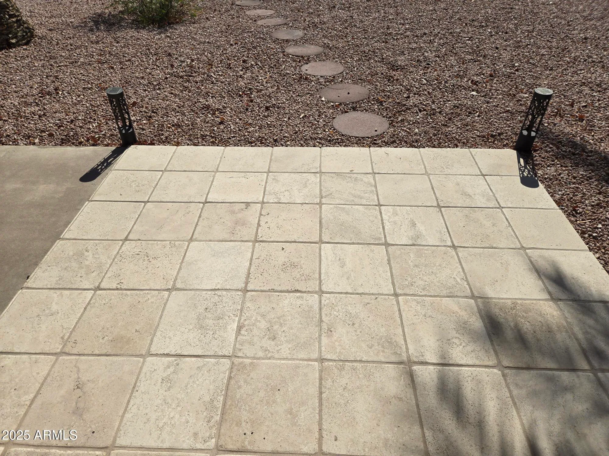 Property Slideshow image 4 of 37 | 11401 s shoshoni dr, Phoenix, AZ, 85044