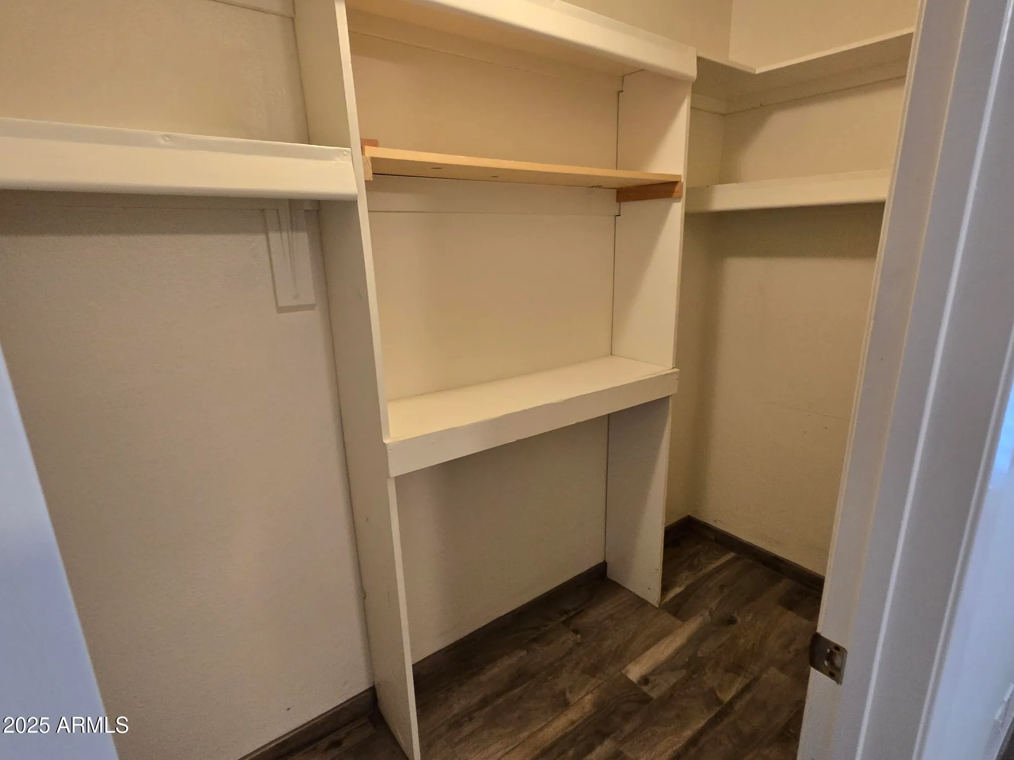 Property Slideshow image 31 of 37 | 11401 s shoshoni dr, Phoenix, AZ, 85044