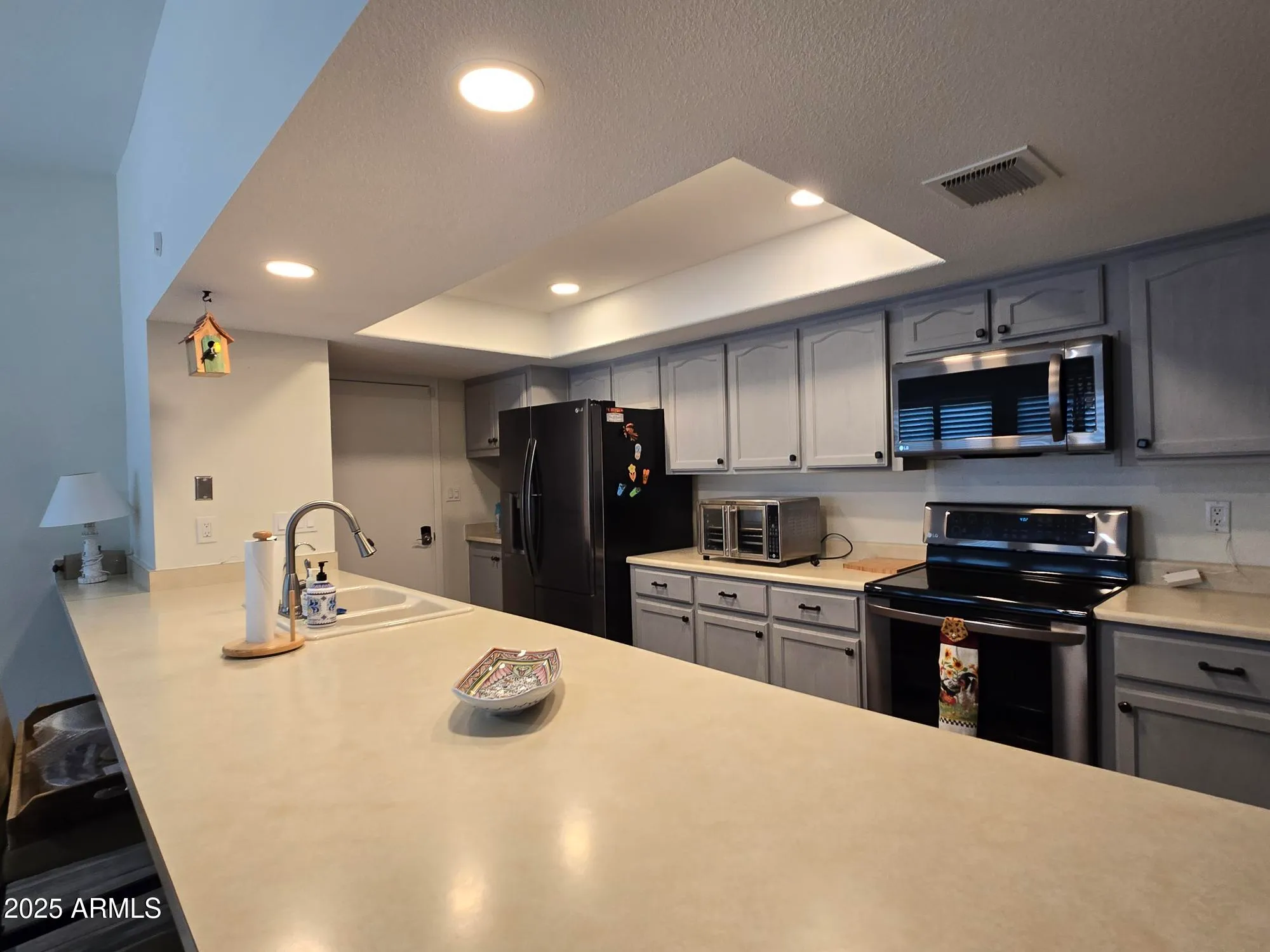 Property Slideshow image 22 of 37 | 11401 s shoshoni dr, Phoenix, AZ, 85044