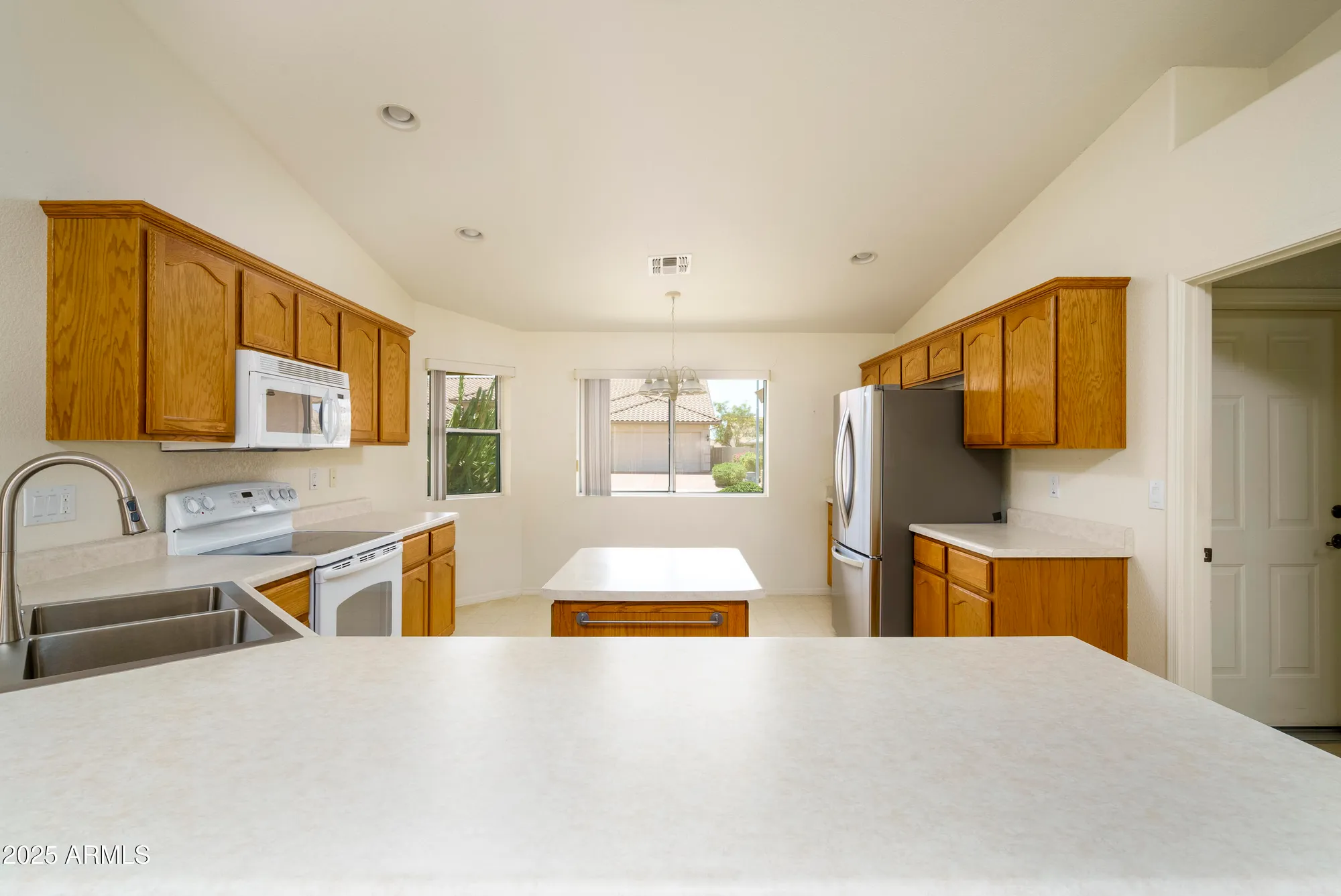 Property Slideshow image 8 of 20 | 11056 e neville ave, Mesa, AZ, 85209