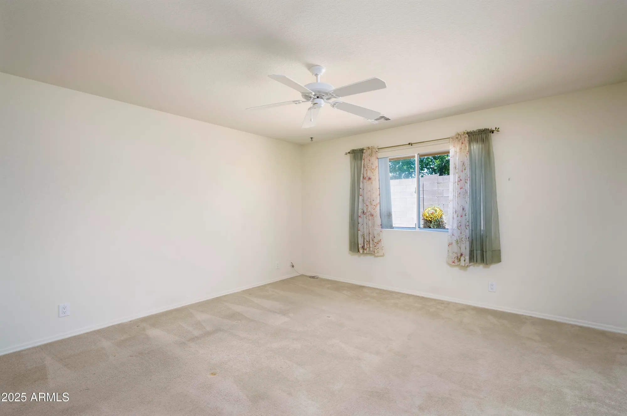 Property Slideshow image 11 of 20 | 11056 e neville ave, Mesa, AZ, 85209