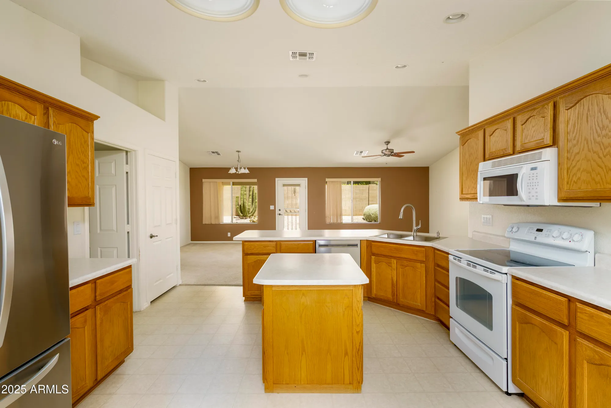 Property Slideshow image 10 of 20 | 11056 e neville ave, Mesa, AZ, 85209