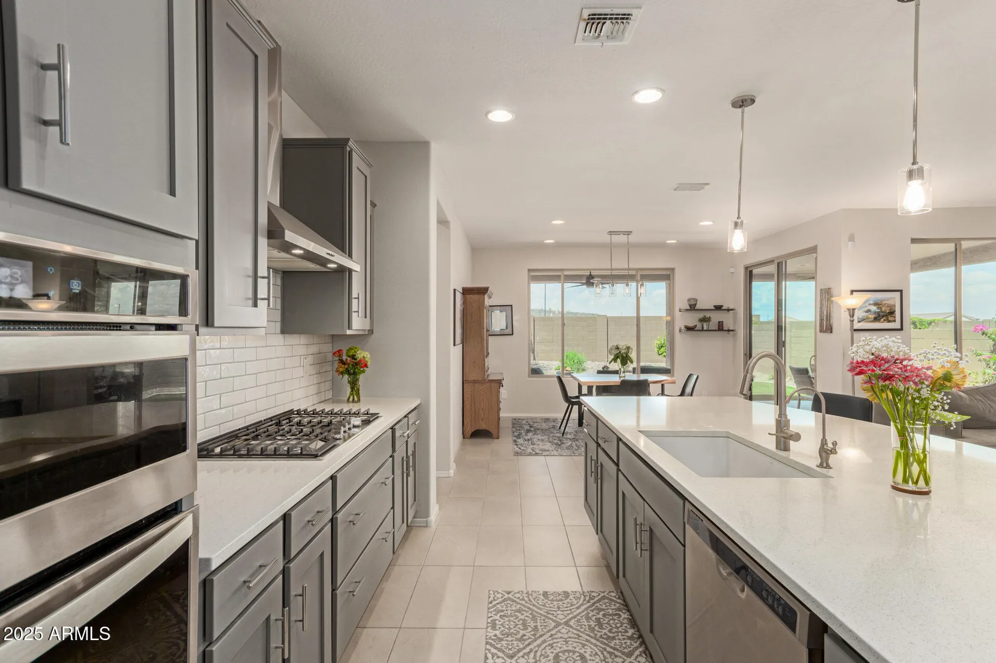 Property Slideshow image 15 of 72 | 8098 w noble prairie way, Florence, AZ, 85132