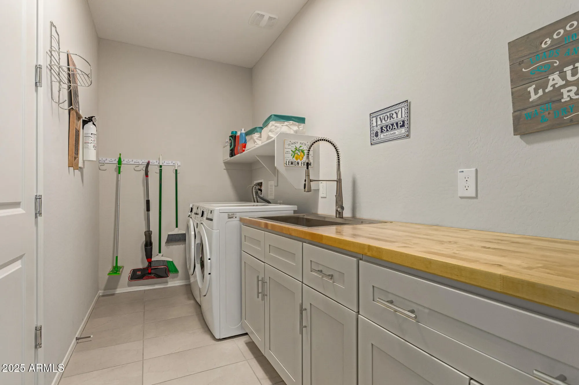 Property Slideshow image 34 of 72 | 8098 w noble prairie way, Florence, AZ, 85132