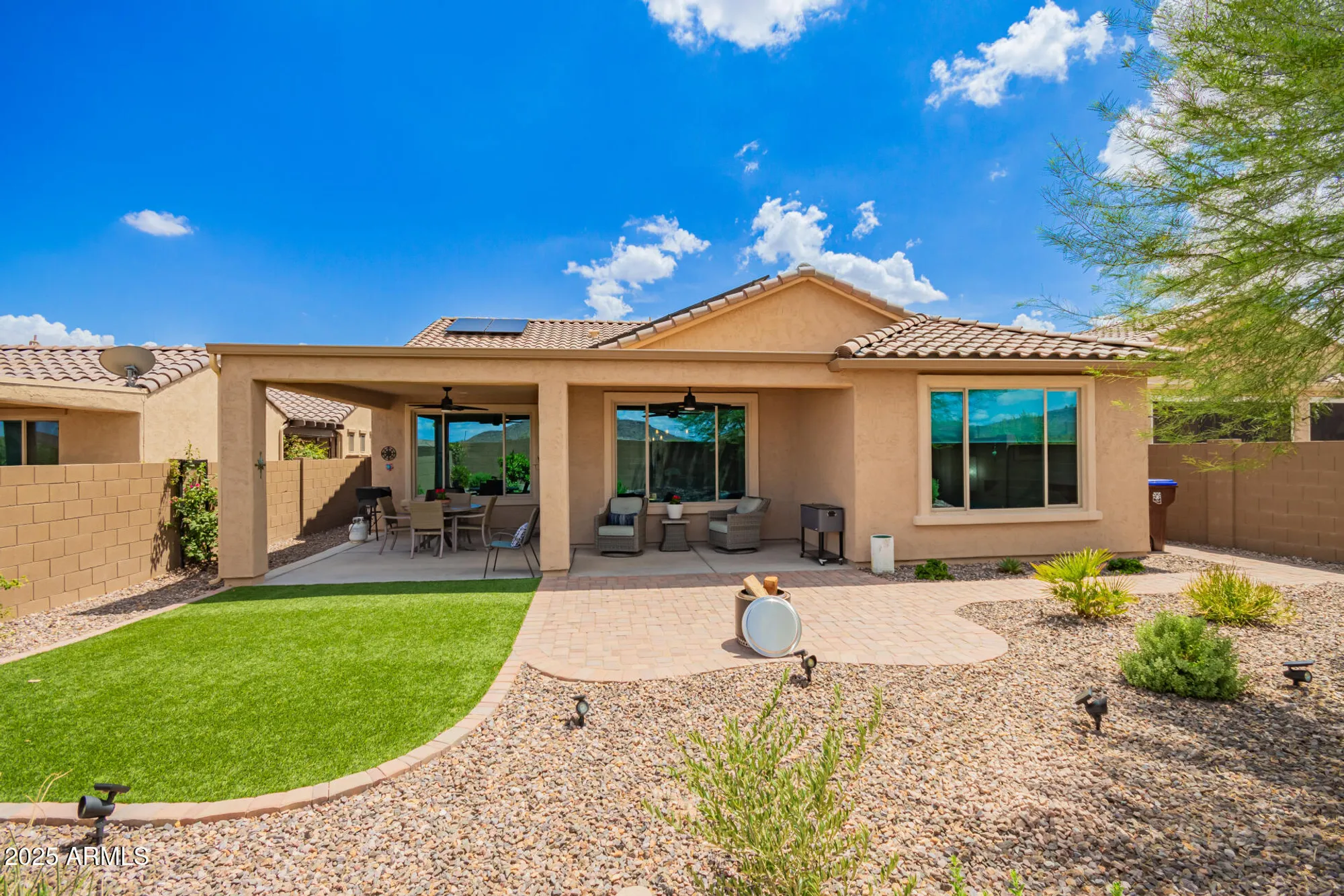 Property Slideshow image 3 of 72 | 8098 w noble prairie way, Florence, AZ, 85132