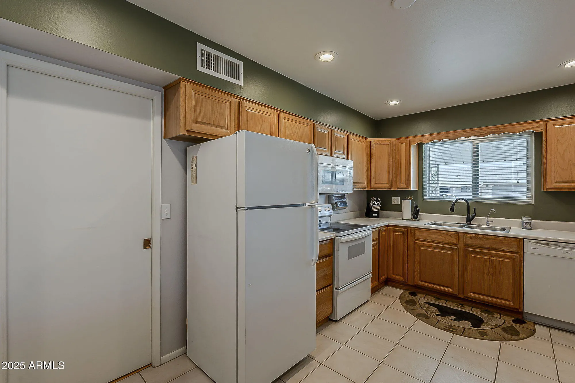 Property Slideshow image 15 of 60 | 10616 w camden ave, Sun City, AZ, 85351