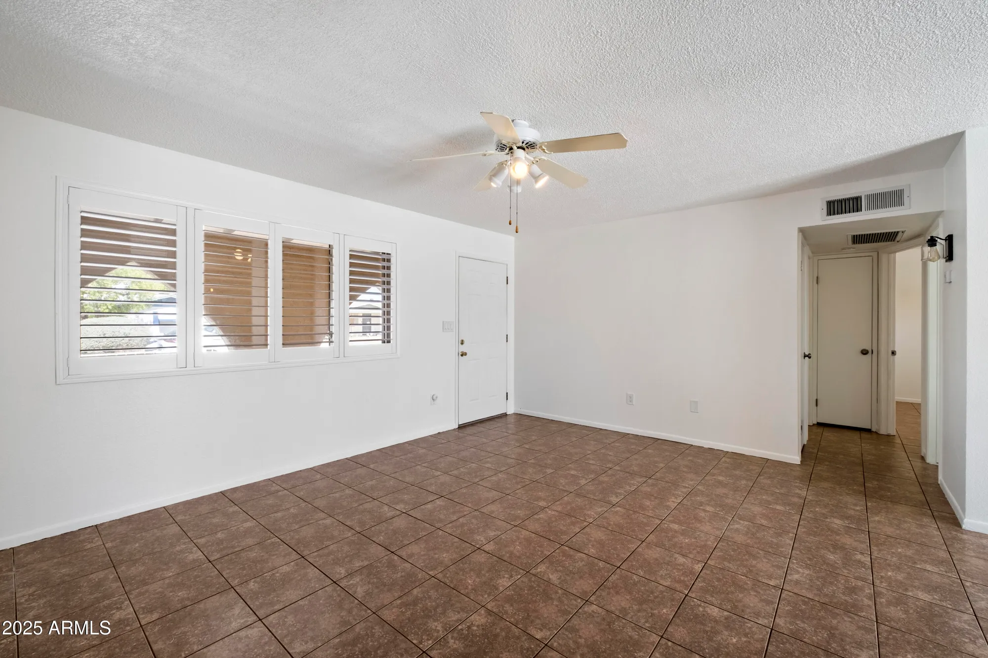 Property Slideshow image 8 of 30 | 1511 s grand dr, Apache Junction, AZ, 85120