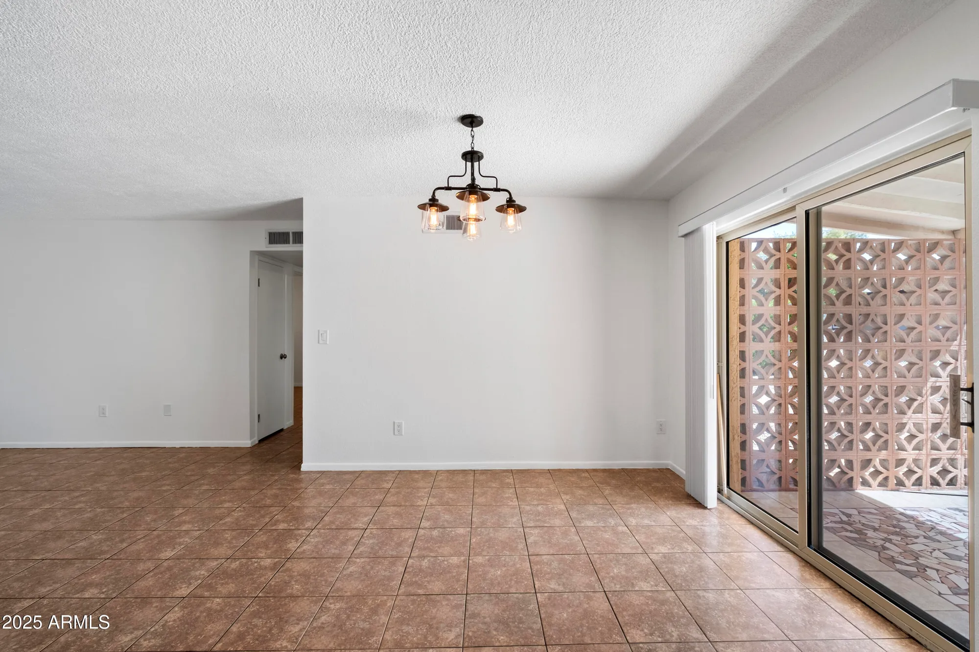 Property Slideshow image 14 of 30 | 1511 s grand dr, Apache Junction, AZ, 85120