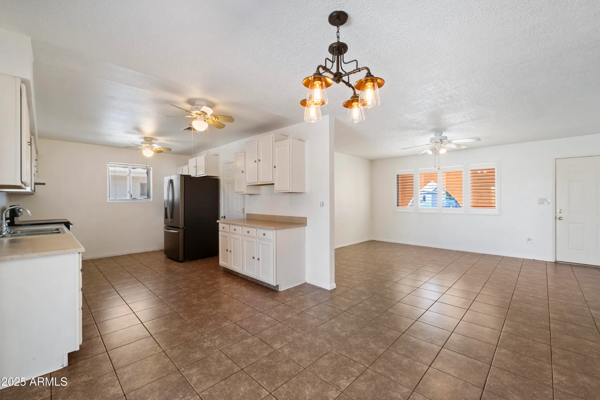 Property Slideshow image 15 of 30 | 1511 s grand dr, Apache Junction, AZ, 85120