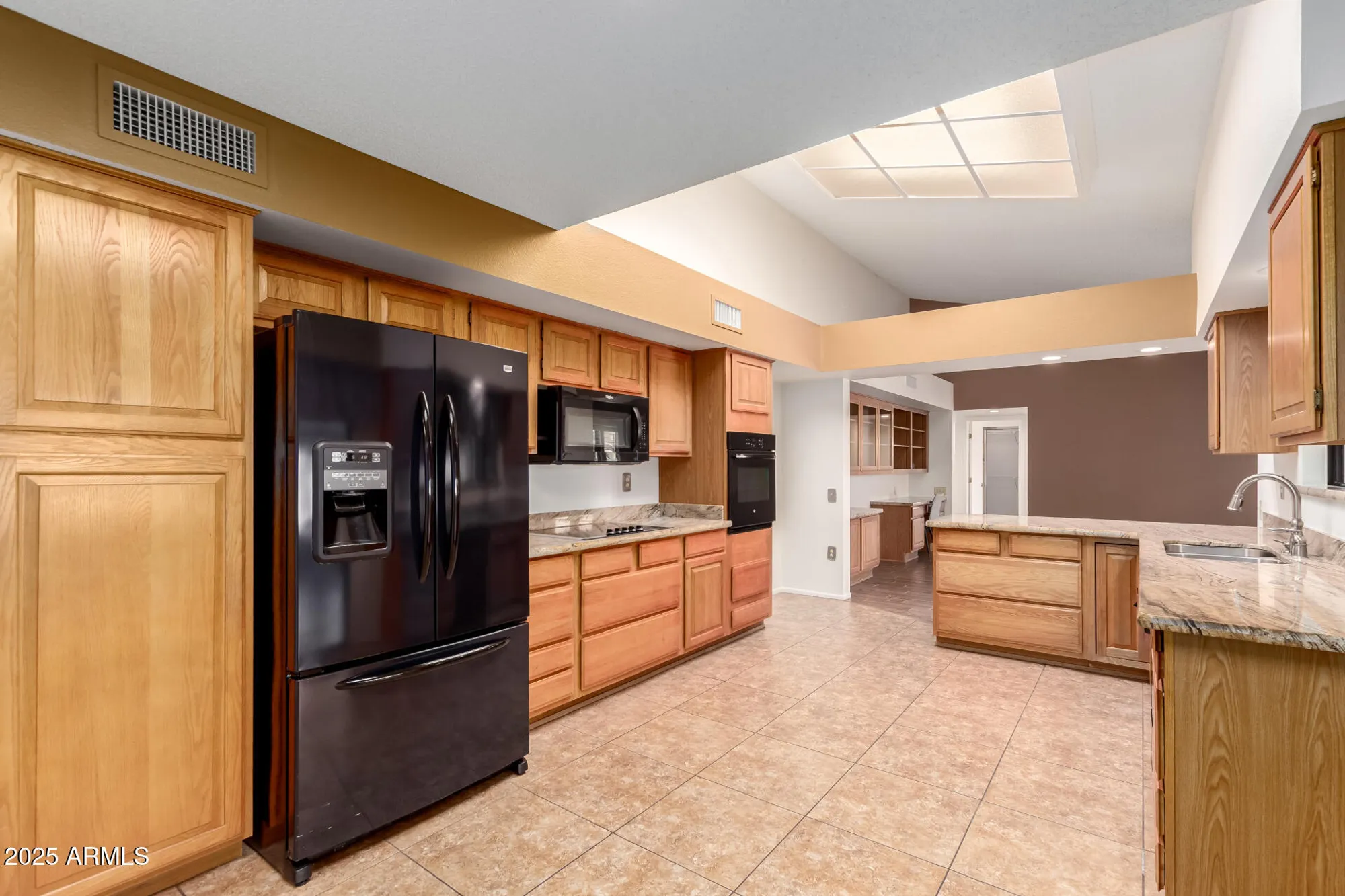 Property Slideshow image 10 of 28 | 14121 w casa linda dr, Sun City West, AZ, 85375