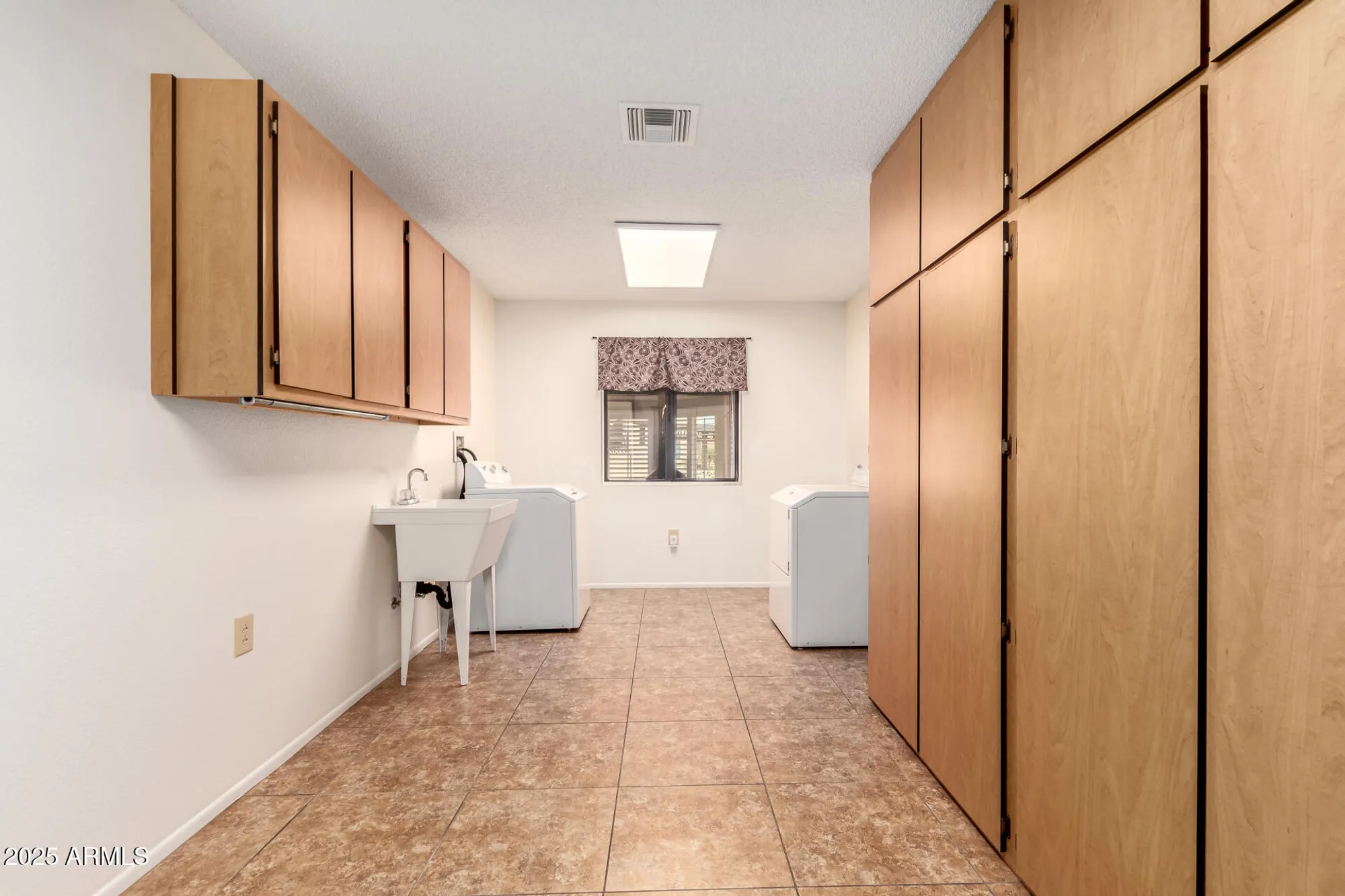 Property Slideshow image 22 of 28 | 14121 w casa linda dr, Sun City West, AZ, 85375