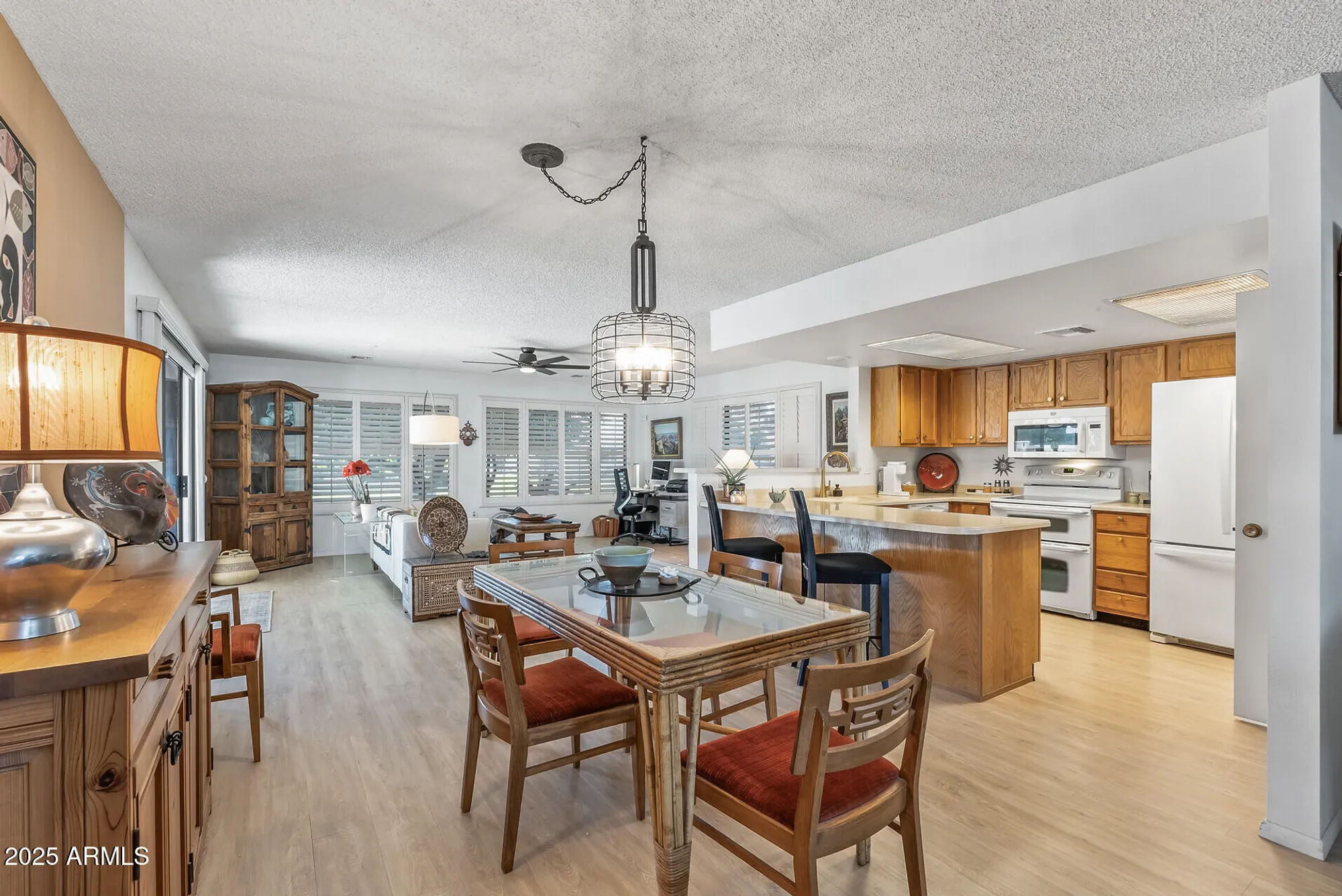 Property Slideshow image 14 of 56 | 12719 w shadow hills dr, Sun City West, AZ, 85375