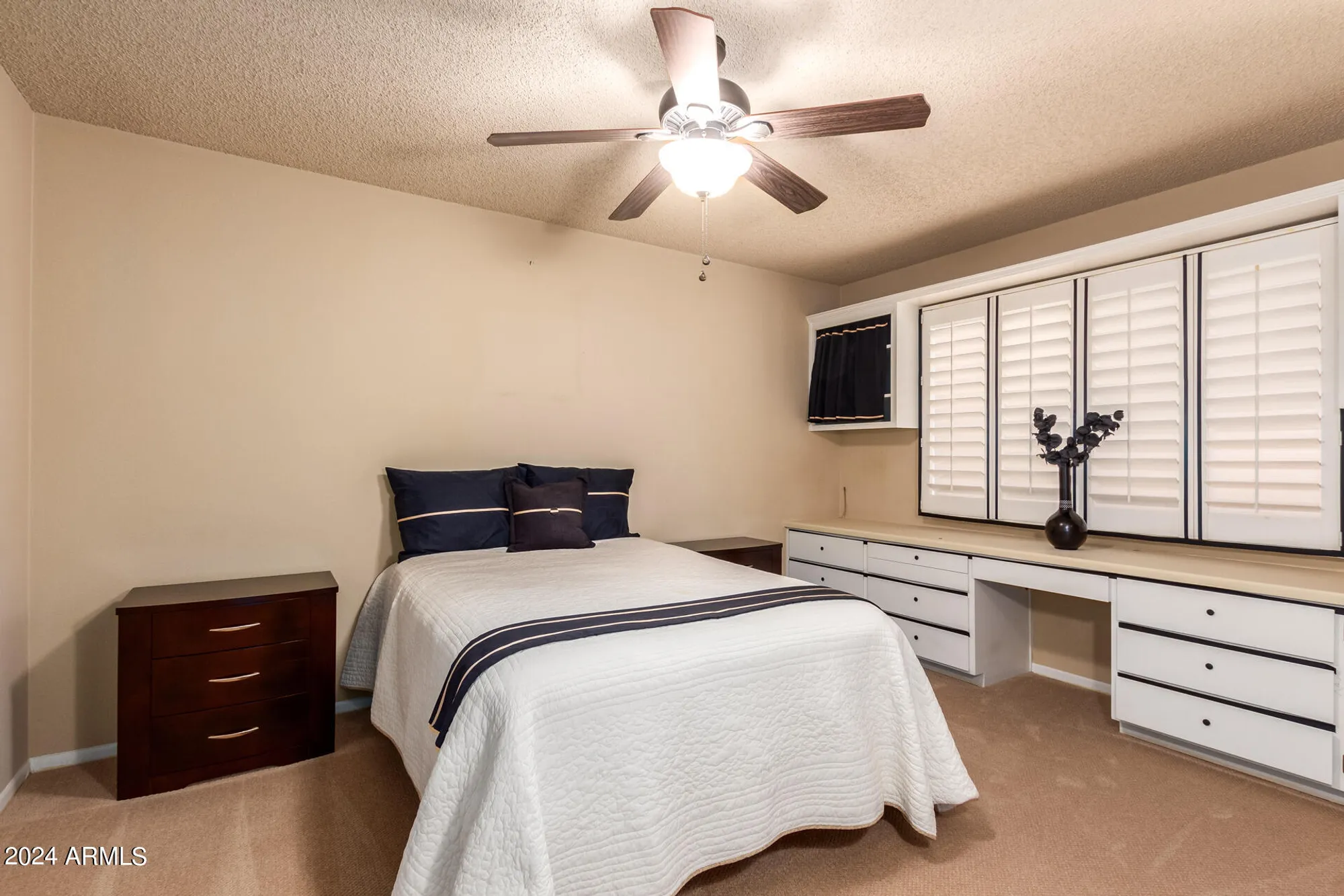 Property Slideshow image 20 of 23 | 10477 w highwood ln, Sun City, AZ, 85373