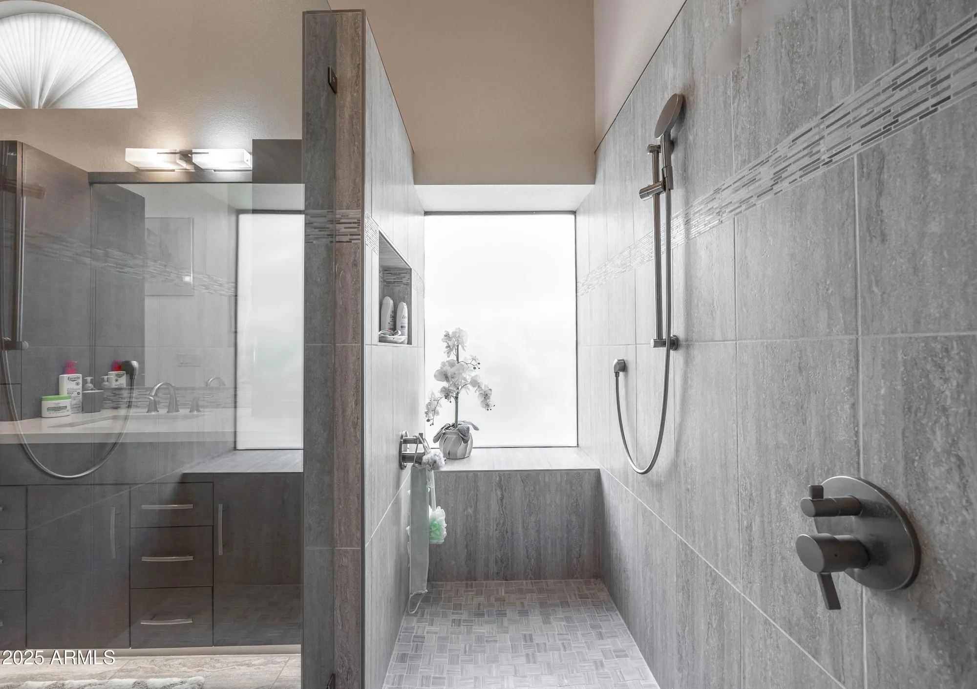 Property Slideshow image 35 of 43 | 20143 n 92nd ave, Peoria, AZ, 85382