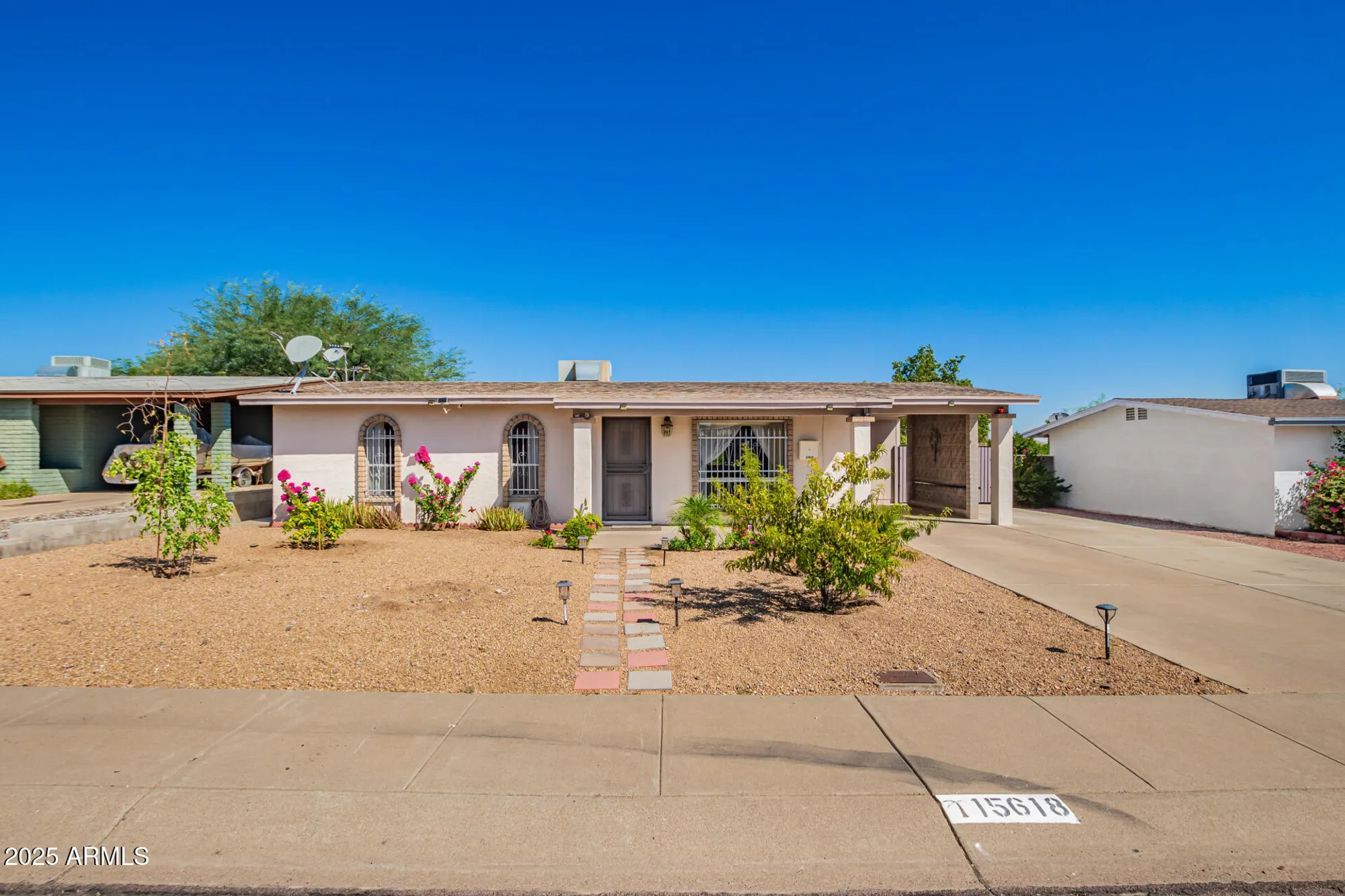Property Slideshow image 3 of 31 | 15618 n 21st st, Phoenix, AZ, 85022