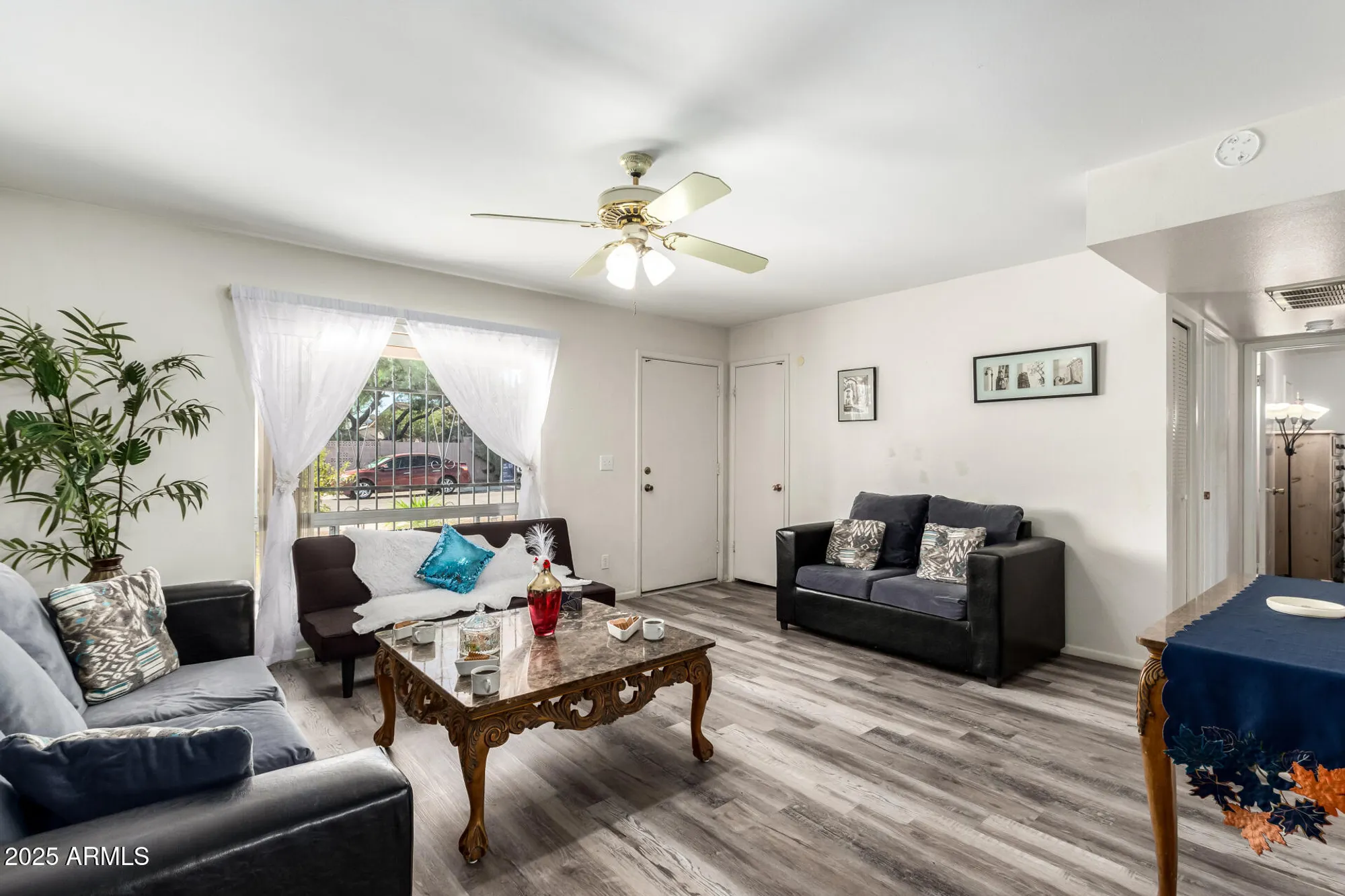 Property Slideshow image 8 of 31 | 15618 n 21st st, Phoenix, AZ, 85022