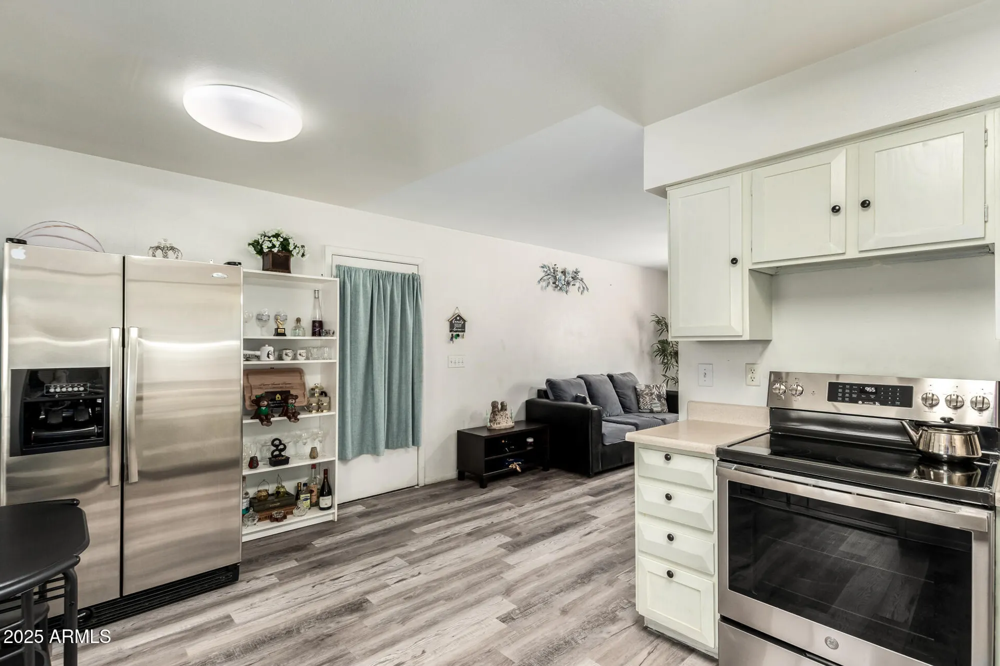 Property Slideshow image 13 of 31 | 15618 n 21st st, Phoenix, AZ, 85022