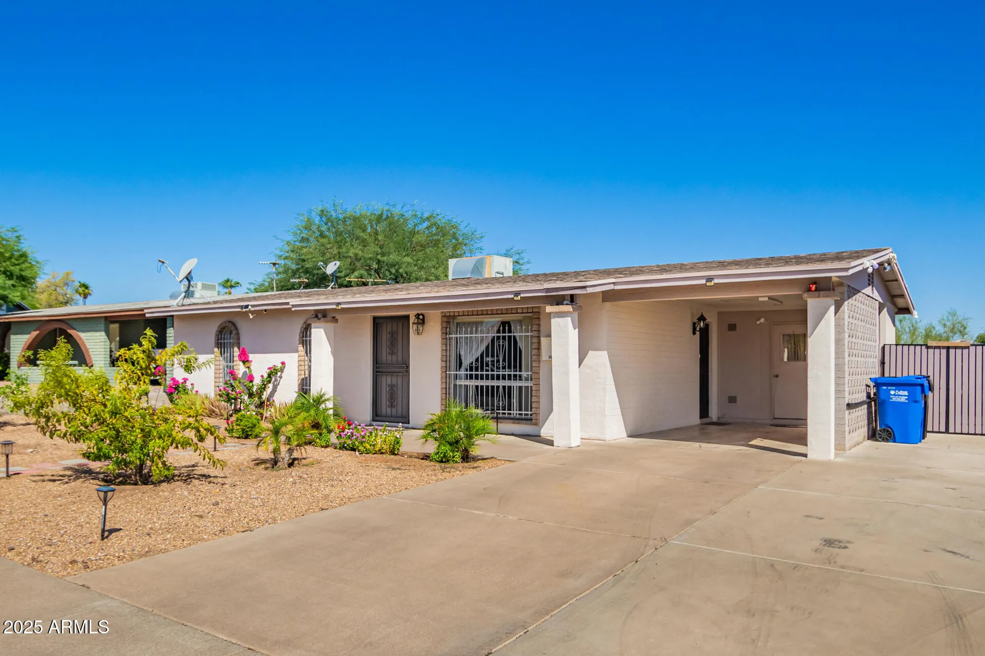Property Slideshow image 4 of 31 | 15618 n 21st st, Phoenix, AZ, 85022