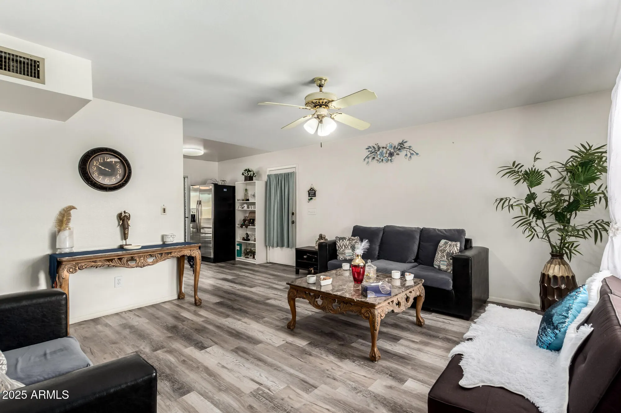 Property Slideshow image 9 of 31 | 15618 n 21st st, Phoenix, AZ, 85022