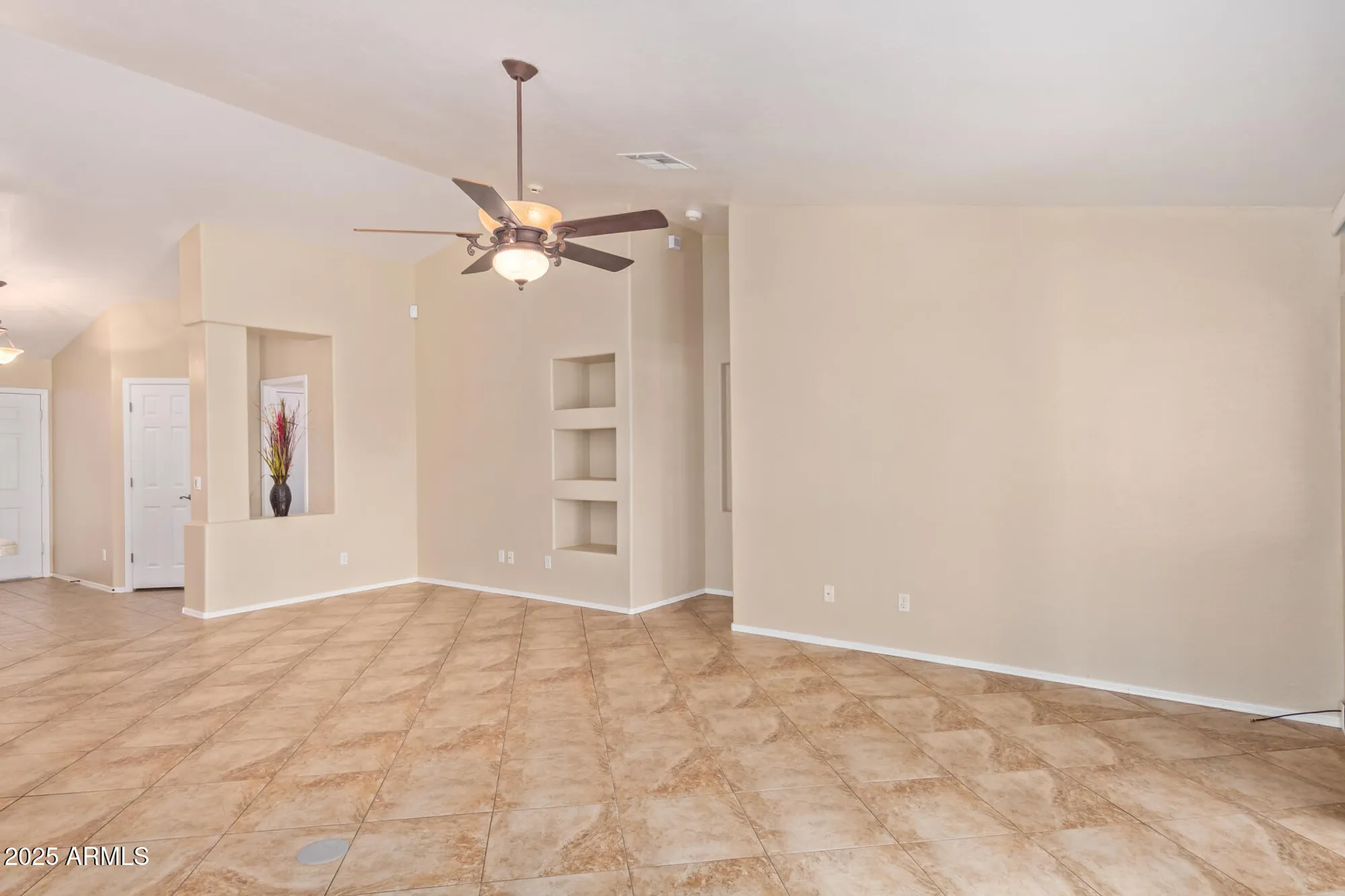 Property Slideshow image 5 of 39 | 2384 e antigua dr, Casa Grande, AZ, 85194