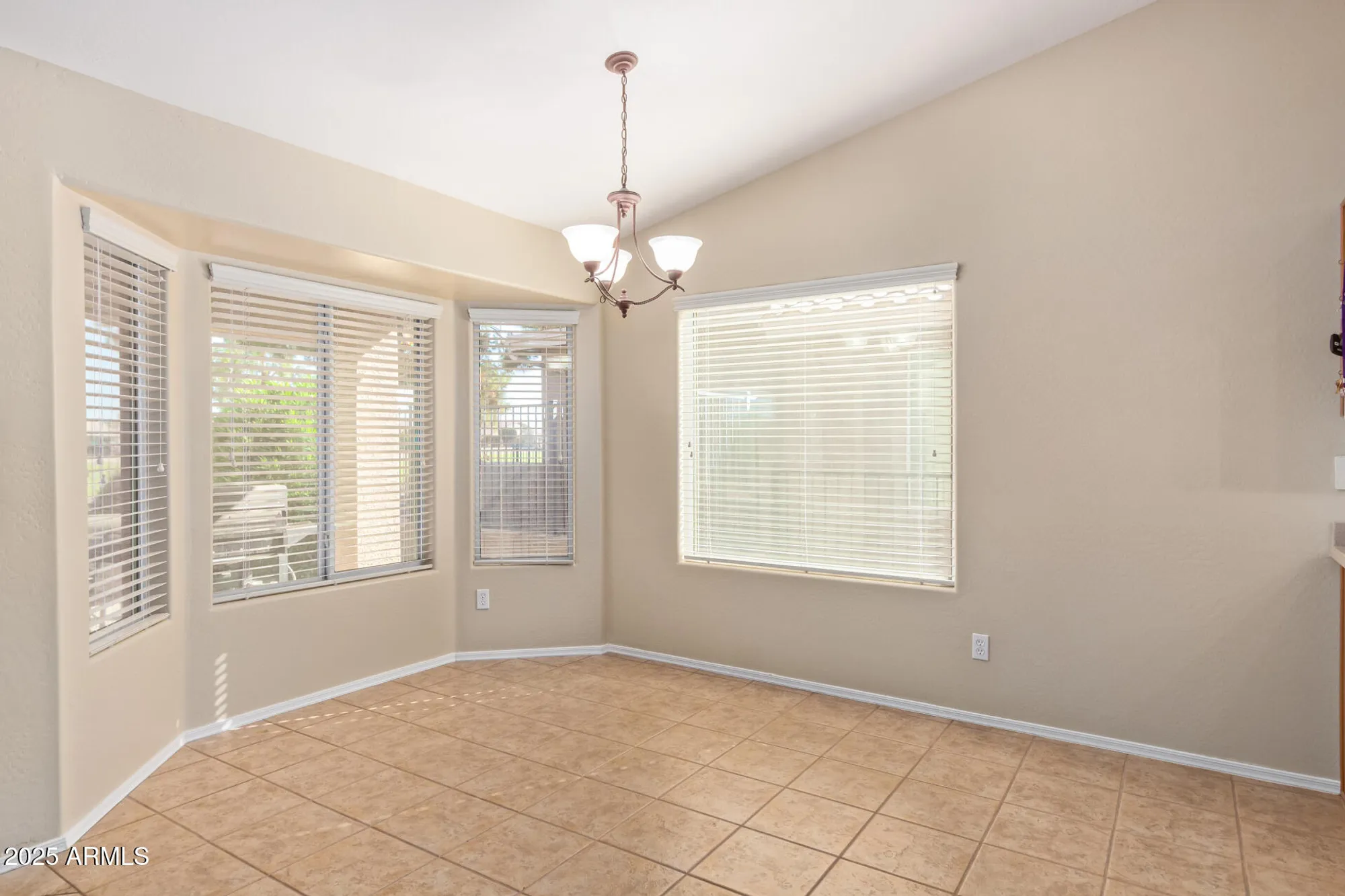 Property Slideshow image 13 of 39 | 2384 e antigua dr, Casa Grande, AZ, 85194