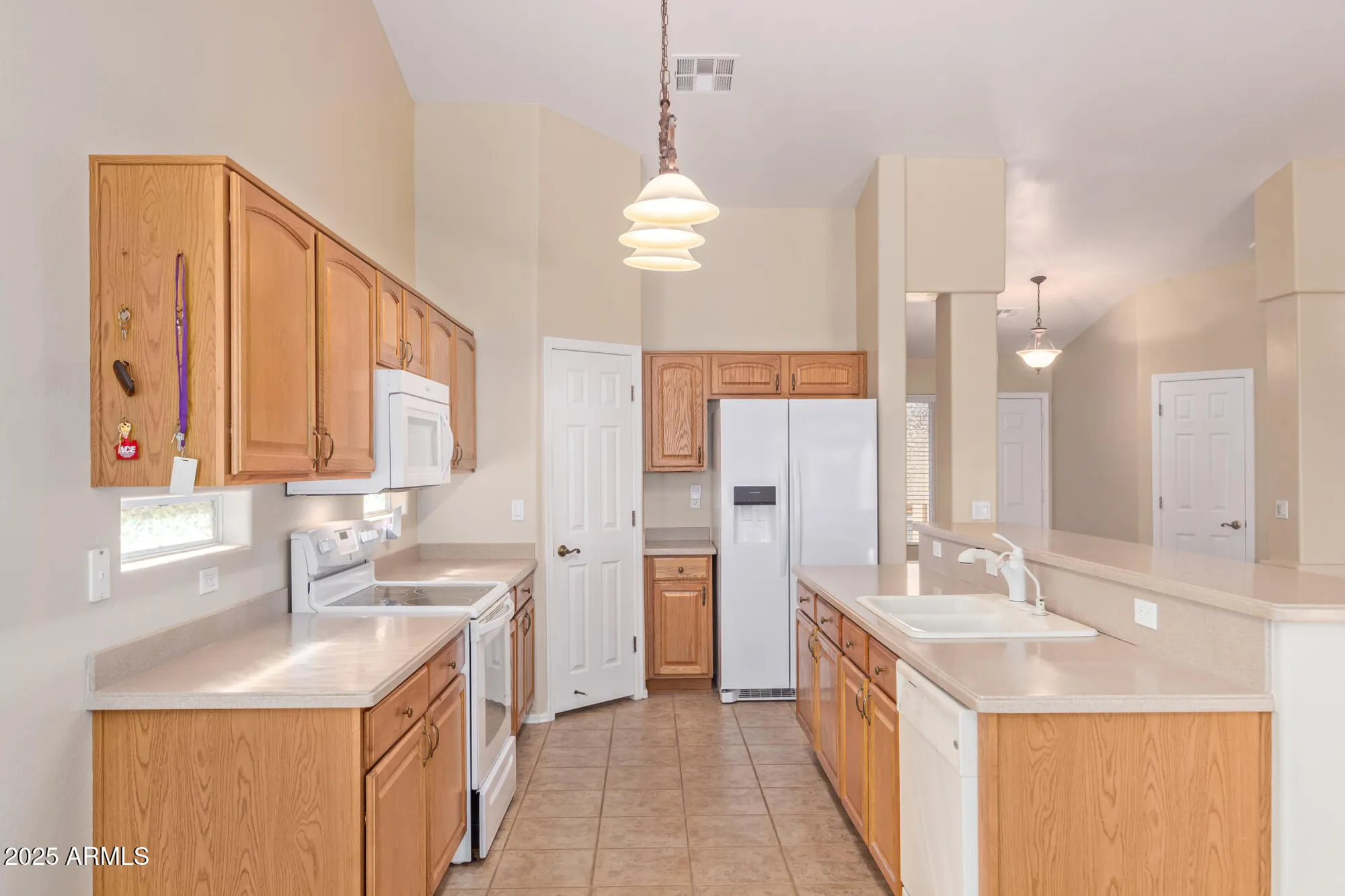 Property Slideshow image 10 of 39 | 2384 e antigua dr, Casa Grande, AZ, 85194