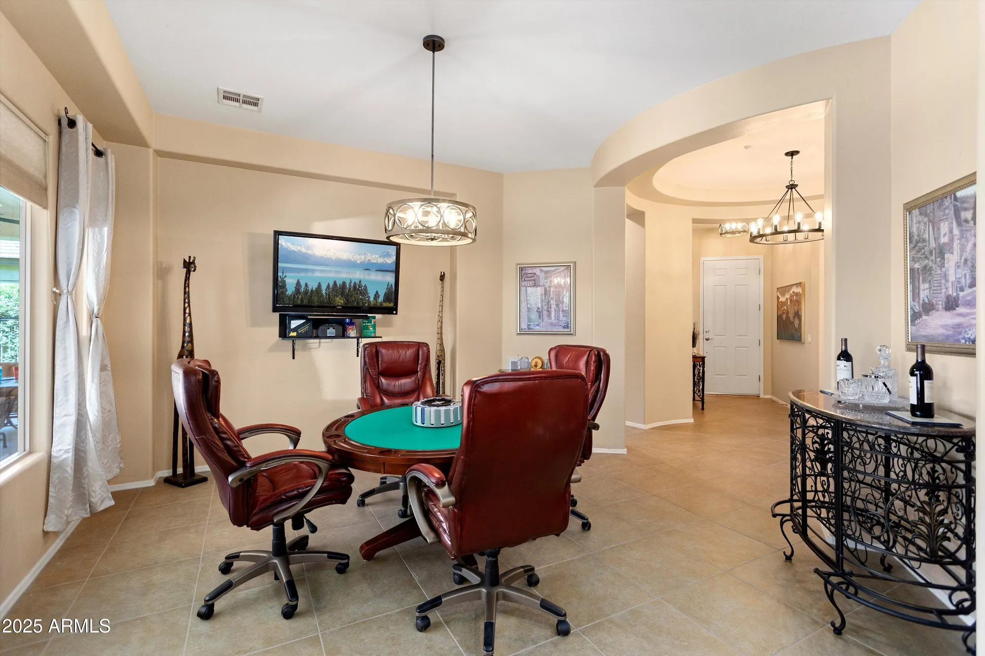 Property Slideshow image 9 of 54 | 12379 w hedge hog pl, Peoria, AZ, 85383
