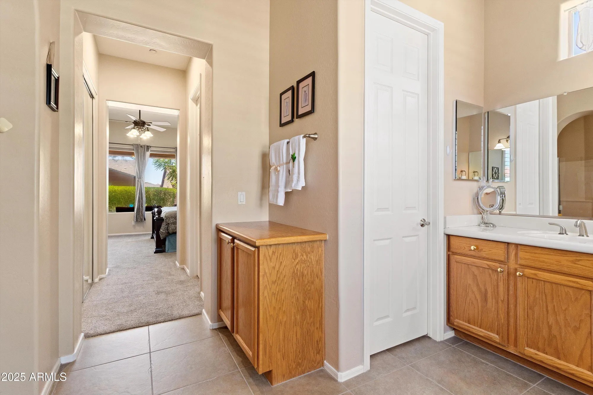 Property Slideshow image 16 of 54 | 12379 w hedge hog pl, Peoria, AZ, 85383