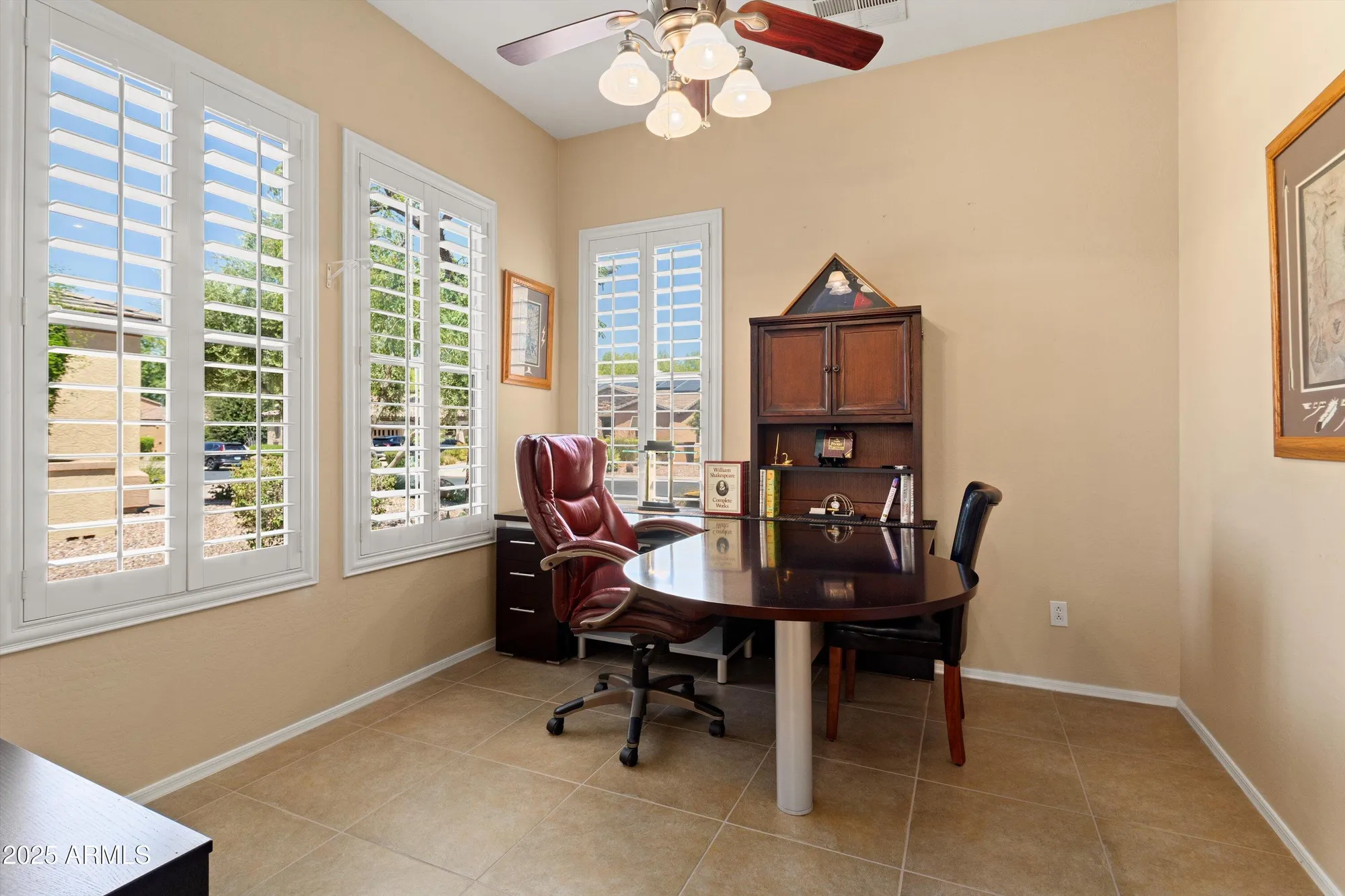 Property Slideshow image 20 of 54 | 12379 w hedge hog pl, Peoria, AZ, 85383