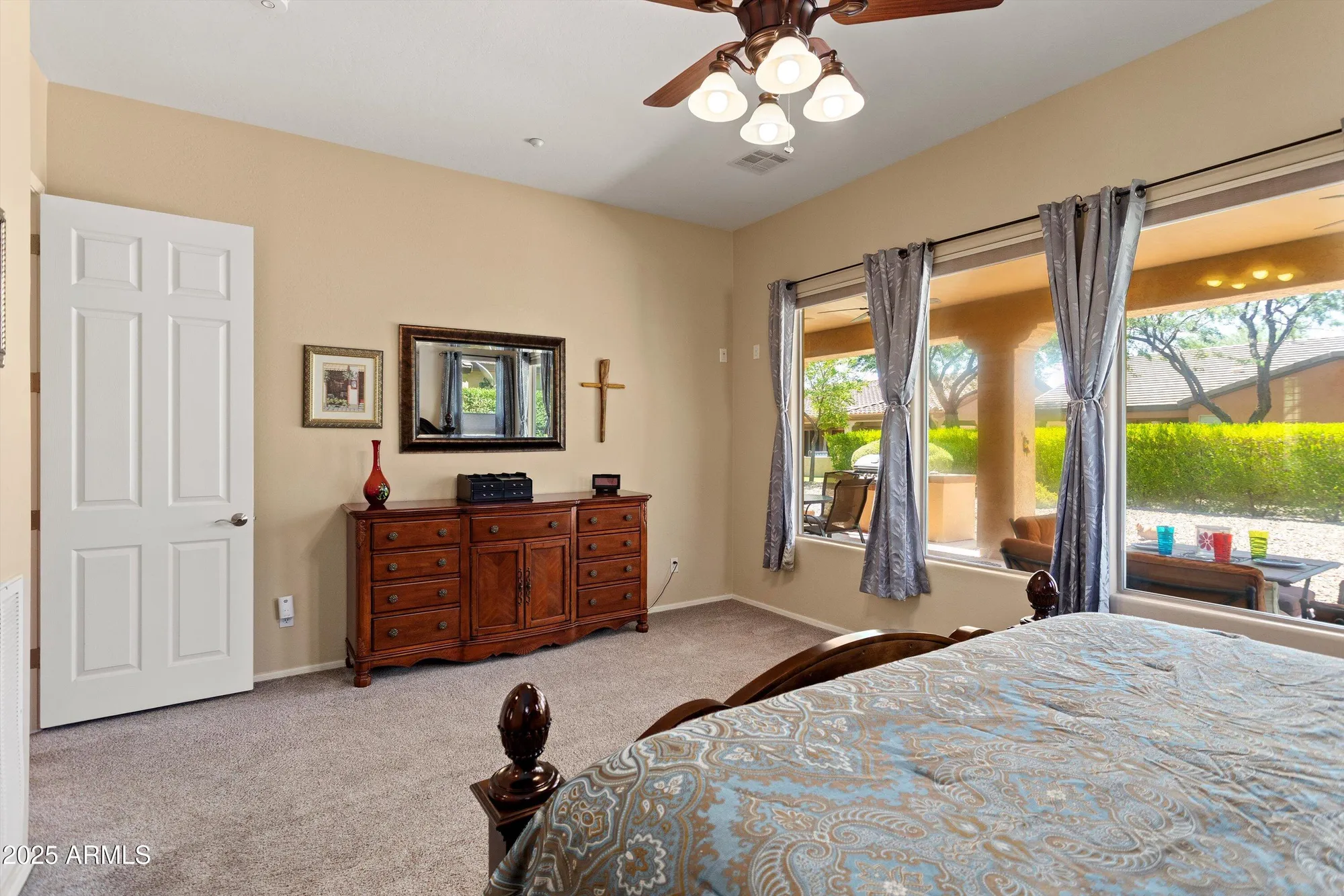 Property Slideshow image 13 of 54 | 12379 w hedge hog pl, Peoria, AZ, 85383