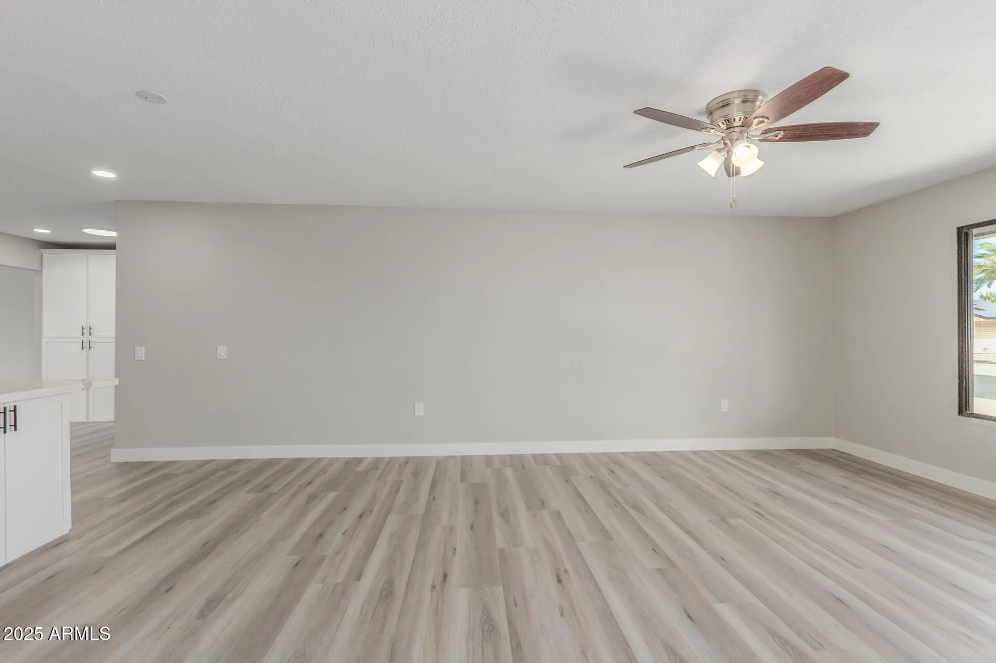 Property Slideshow image 9 of 27 | 12434 w galaxy dr, Sun City West, AZ, 85375