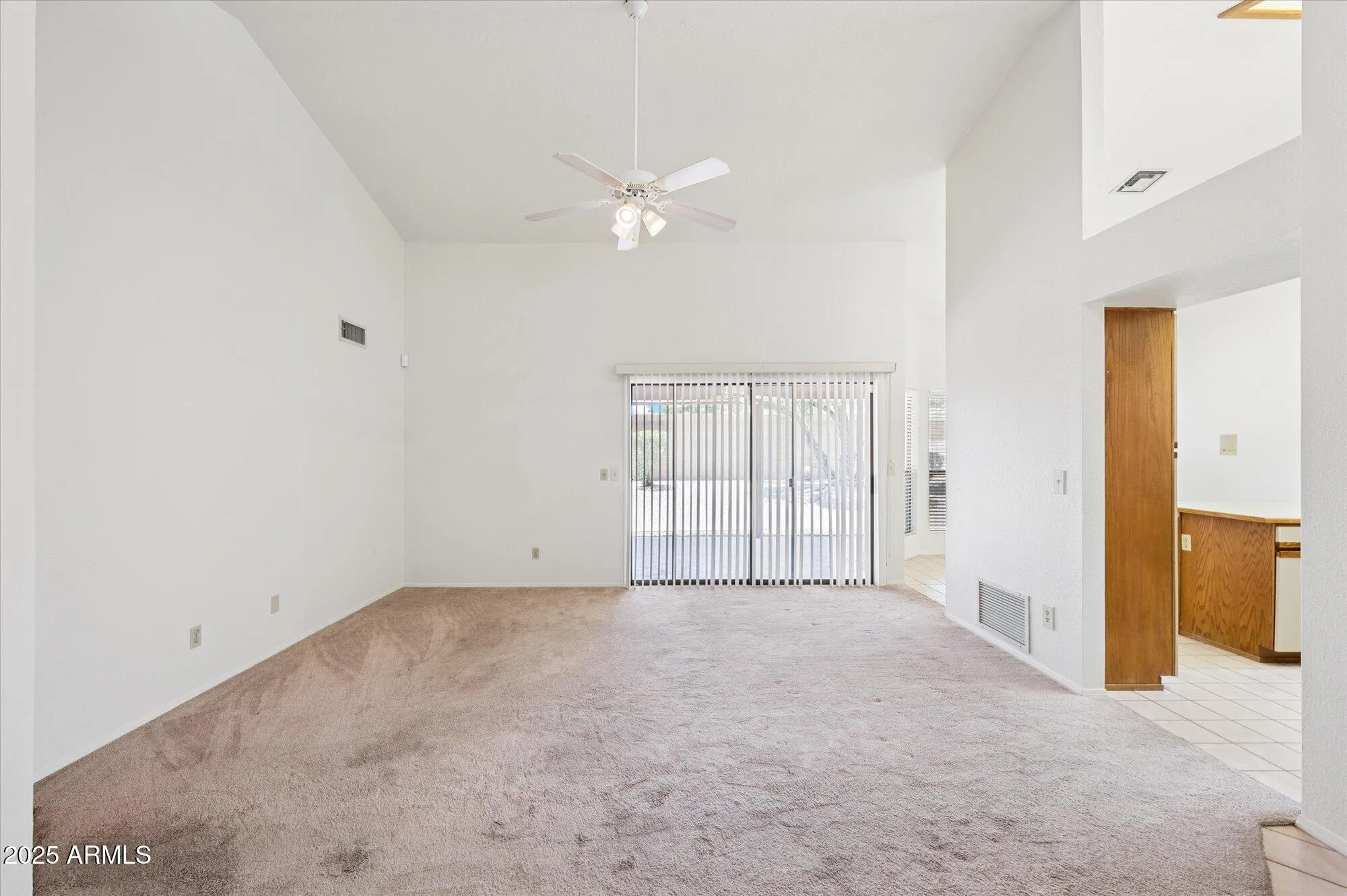 Property Slideshow image 8 of 31 | 12826 s 40th pl, Phoenix, AZ, 85044