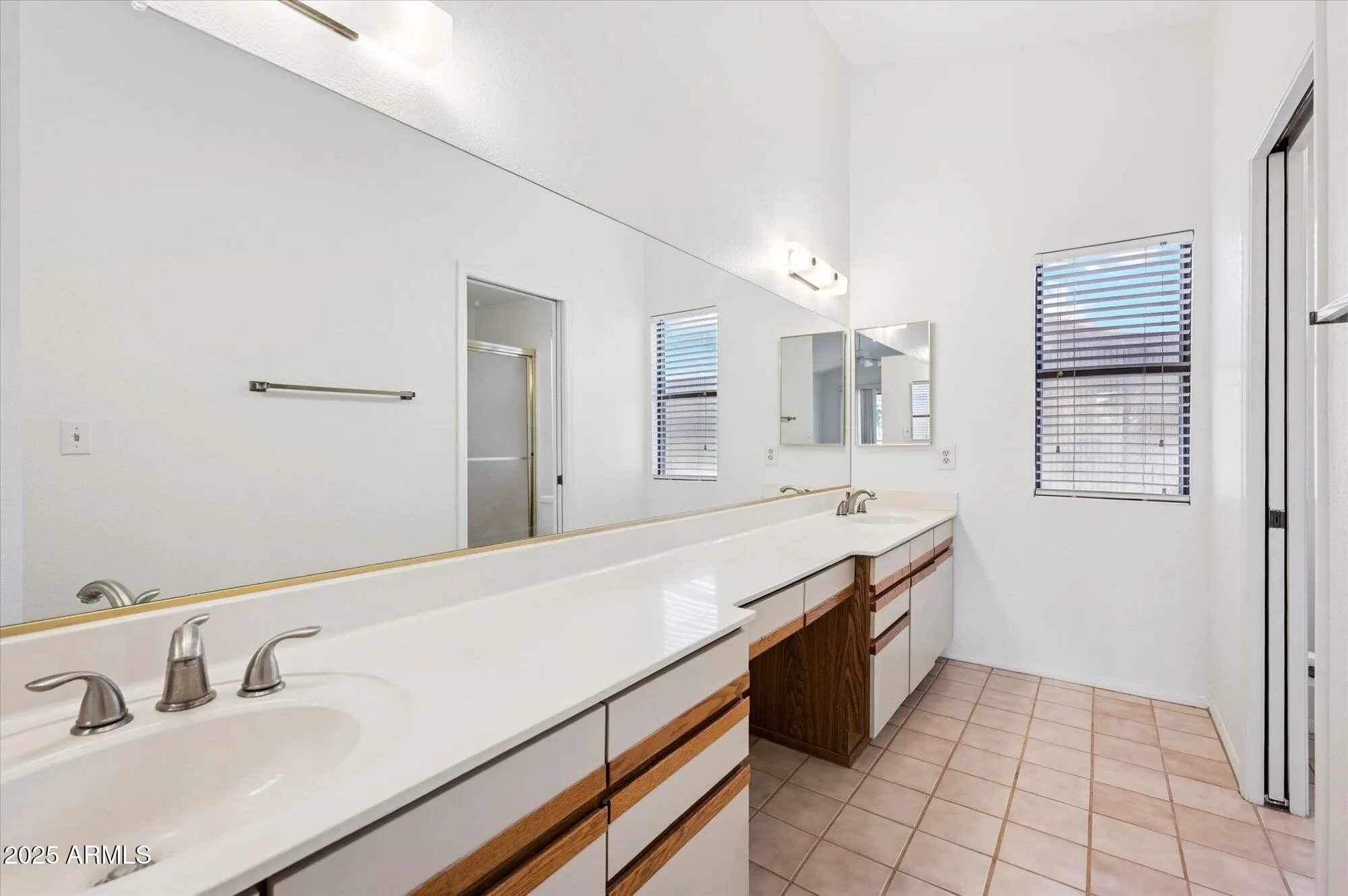 Property Slideshow image 19 of 31 | 12826 s 40th pl, Phoenix, AZ, 85044