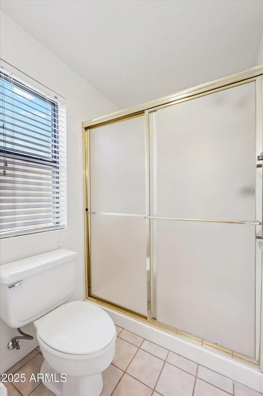 Property Slideshow image 20 of 31 | 12826 s 40th pl, Phoenix, AZ, 85044