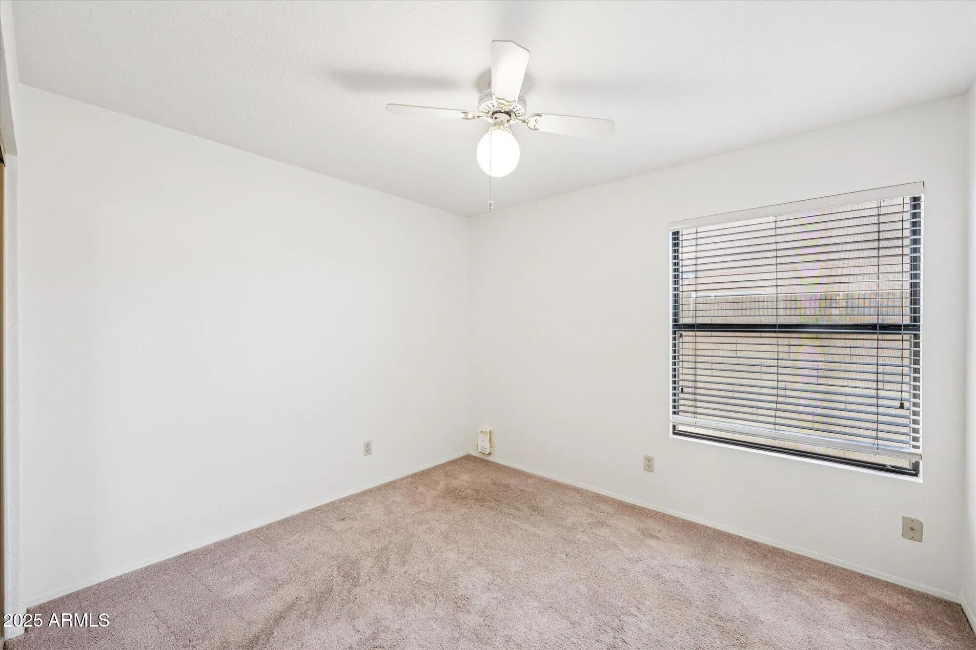 Property Slideshow image 22 of 31 | 12826 s 40th pl, Phoenix, AZ, 85044