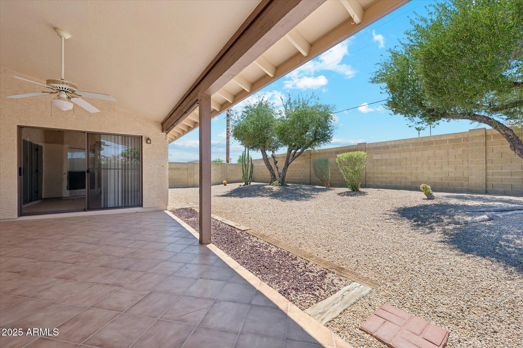 Property Slideshow image 26 of 31 | 12826 s 40th pl, Phoenix, AZ, 85044