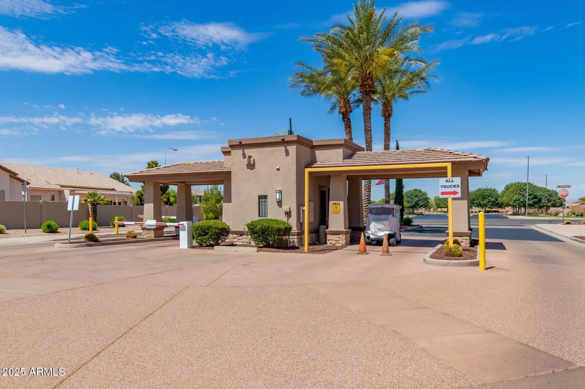 Property Slideshow image 41 of 48 | 1362 e cherry hills dr, Chandler, AZ, 85249