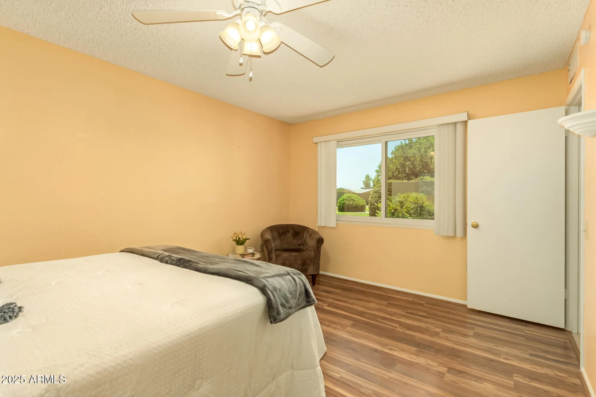 Property Slideshow image 9 of 26 | 17058 n 106th ave, Sun City, AZ, 85373