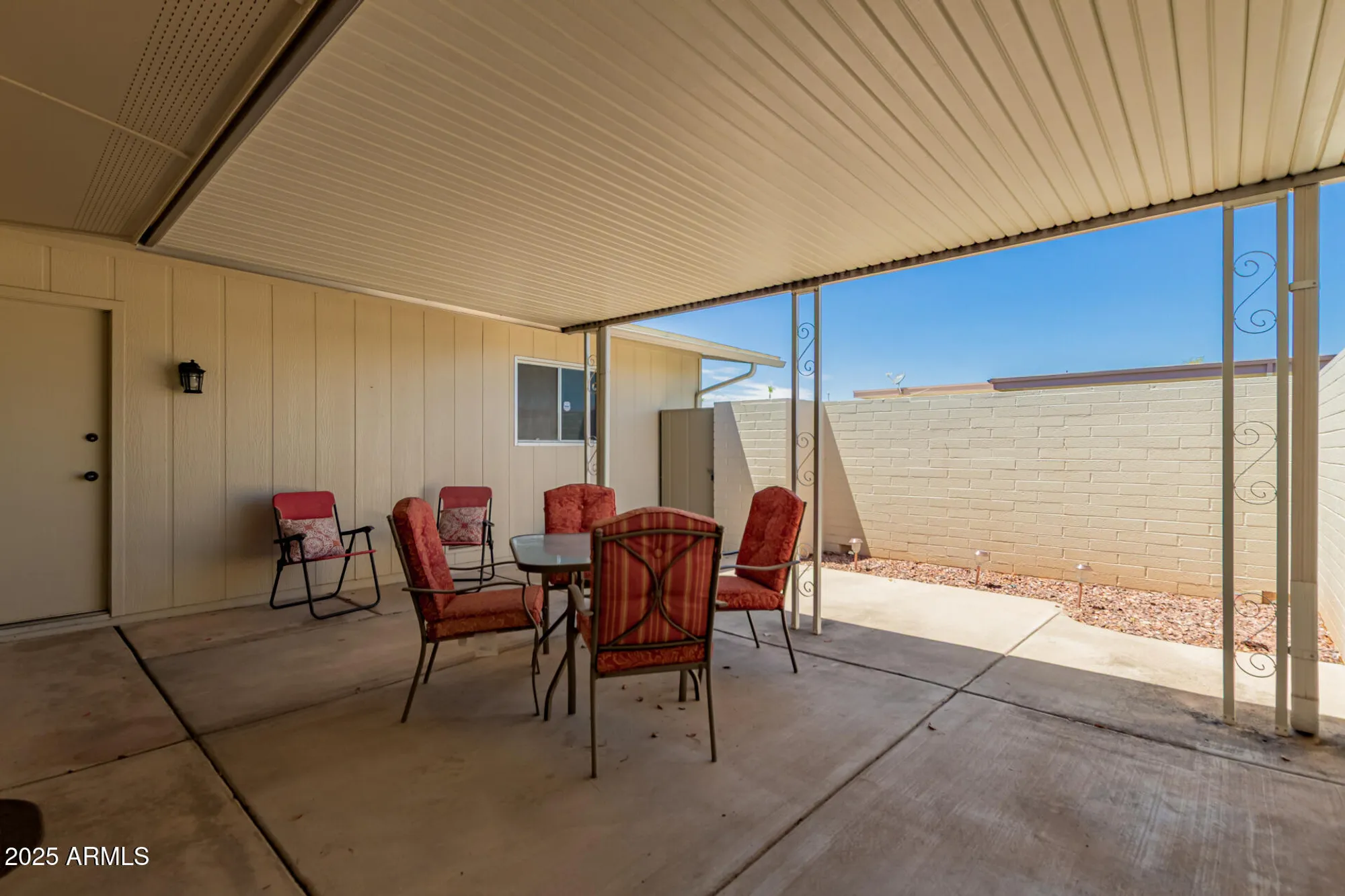 Property Slideshow image 17 of 26 | 17058 n 106th ave, Sun City, AZ, 85373