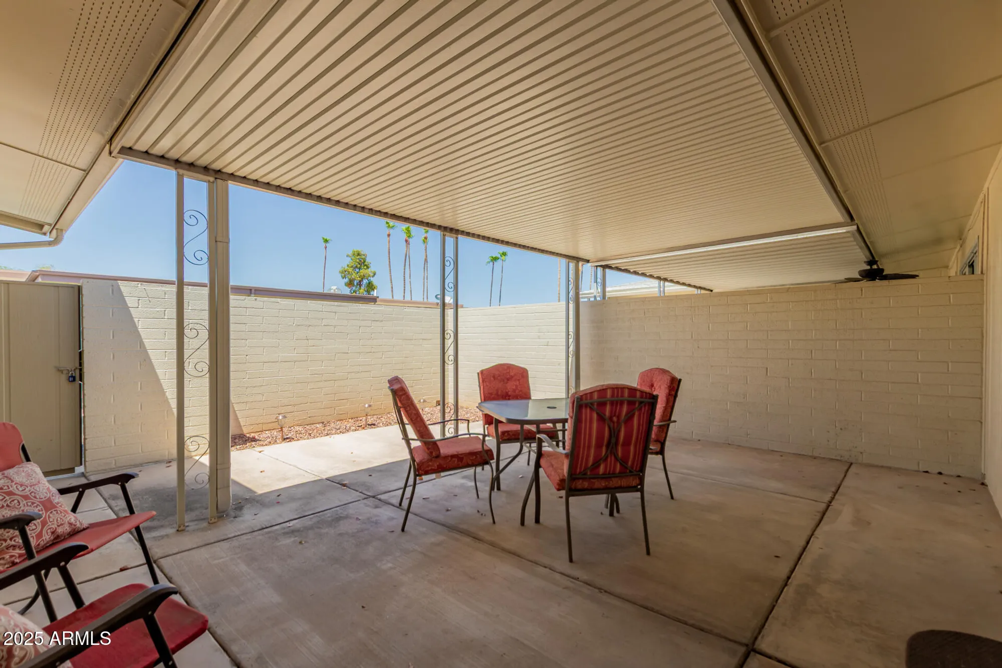 Property Slideshow image 15 of 26 | 17058 n 106th ave, Sun City, AZ, 85373