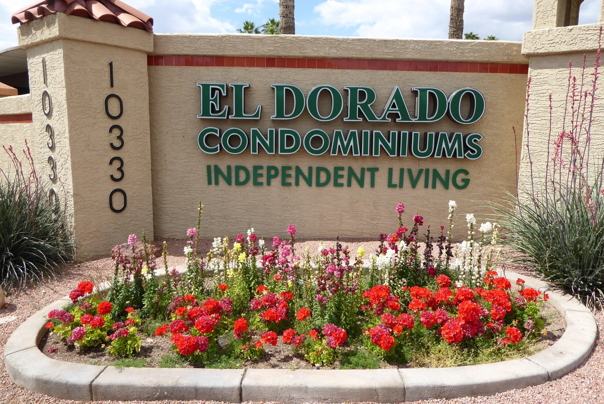 Property Slideshow image 1 of 29 | 10330 w thunderbird blvd a127, Sun City, AZ, 85351