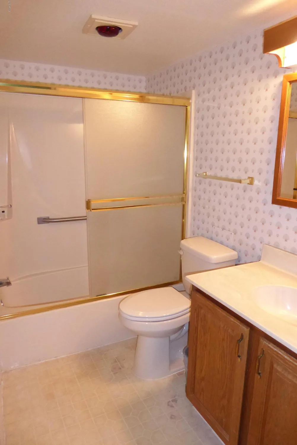 Property Slideshow image 17 of 29 | 10330 w thunderbird blvd a127, Sun City, AZ, 85351