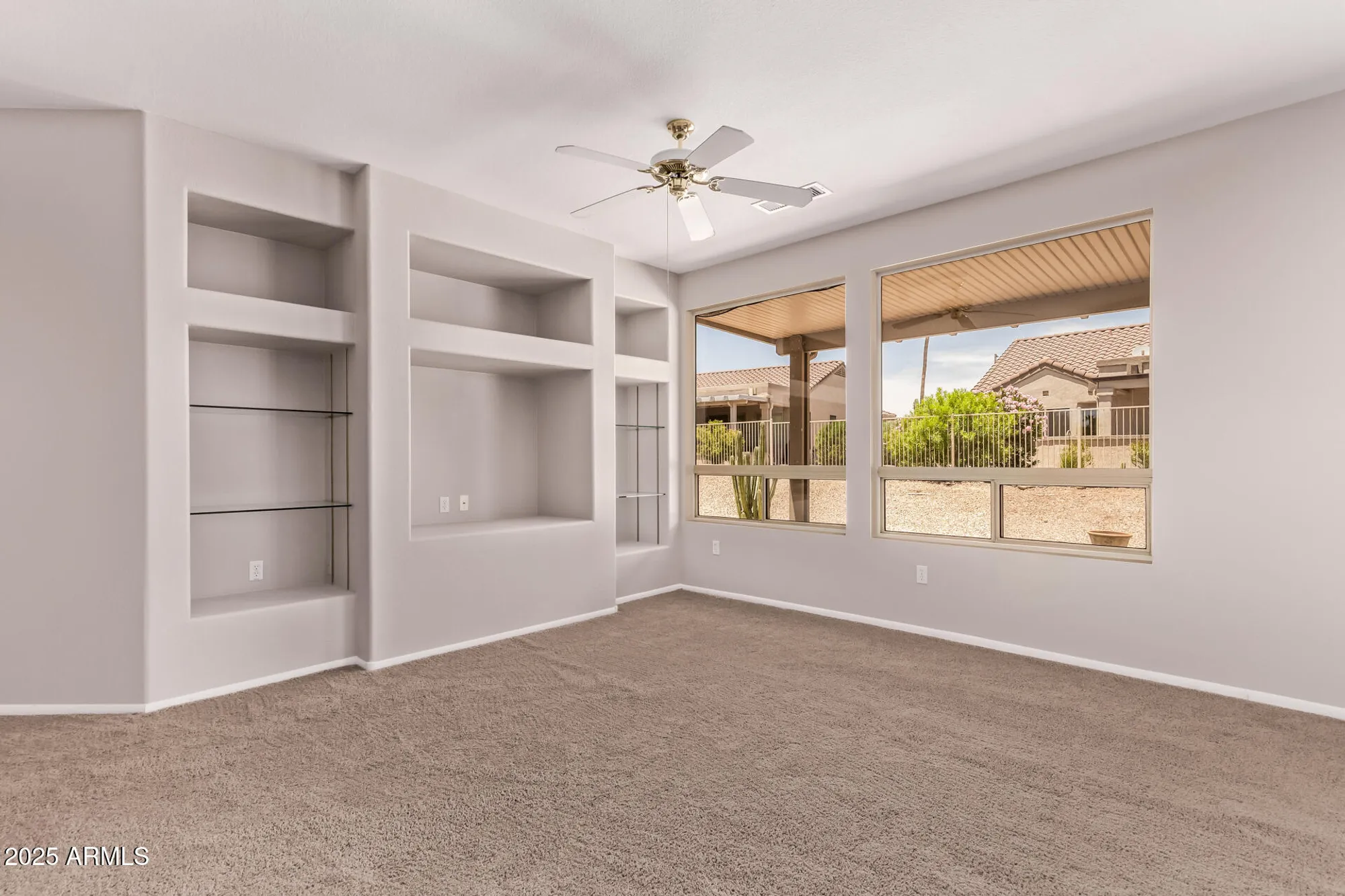Property Slideshow image 9 of 32 | 15890 w autumn sage dr, Surprise, AZ, 85374