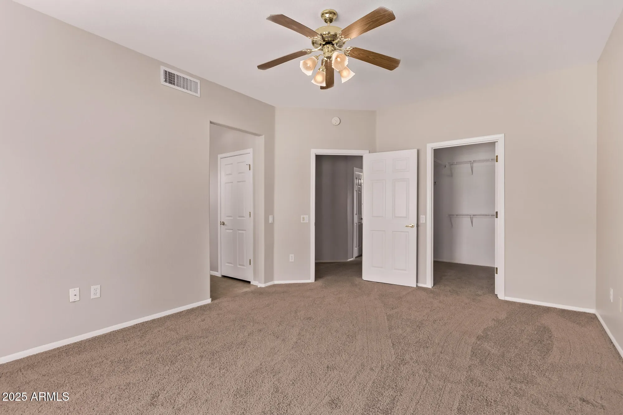 Property Slideshow image 15 of 32 | 15890 w autumn sage dr, Surprise, AZ, 85374