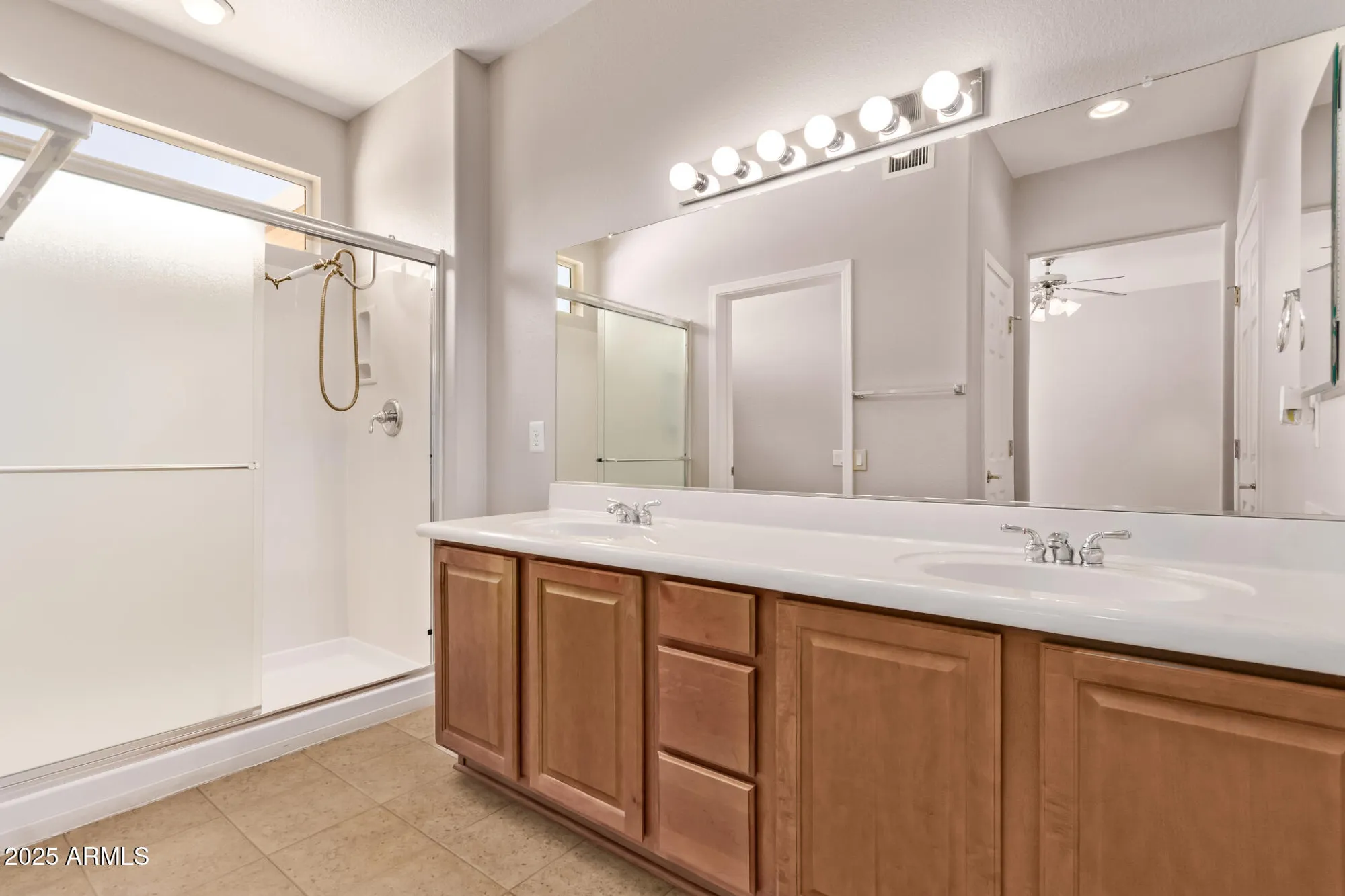 Property Slideshow image 17 of 32 | 15890 w autumn sage dr, Surprise, AZ, 85374