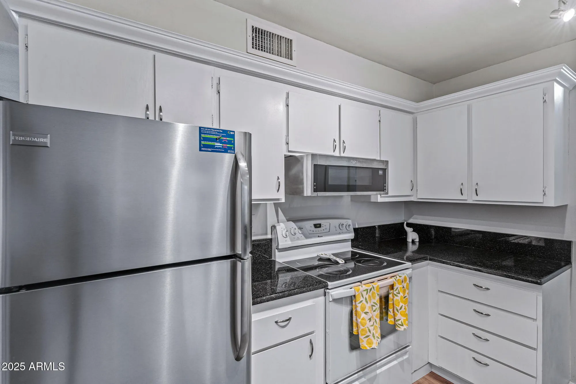 Property Slideshow image 12 of 55 | 10114 w royal oak rd, Sun City, AZ, 85351