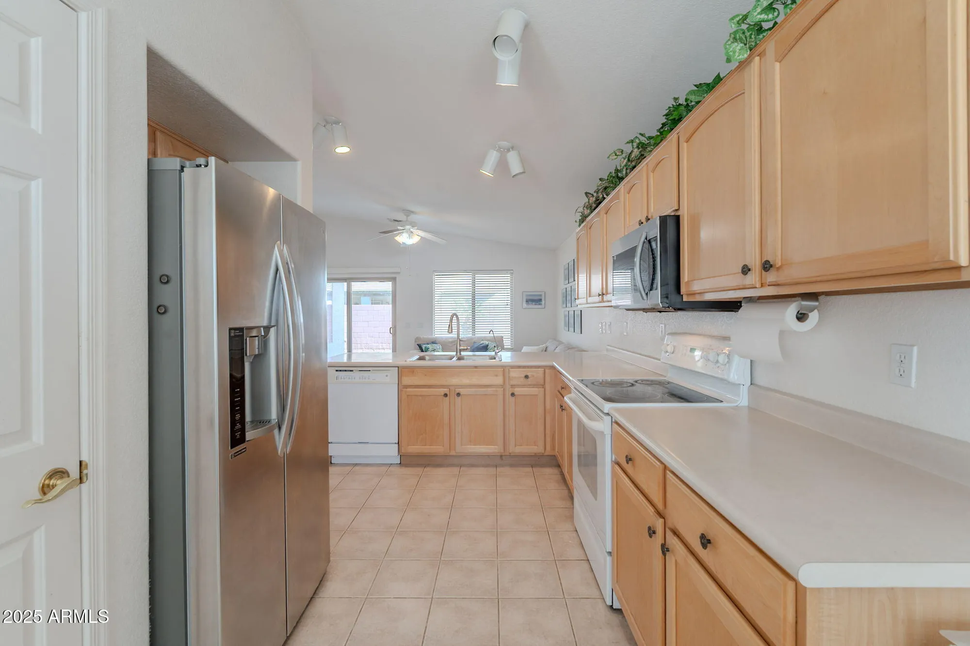 Property Slideshow image 10 of 46 | 3004 e firestone dr, Chandler, AZ, 85249