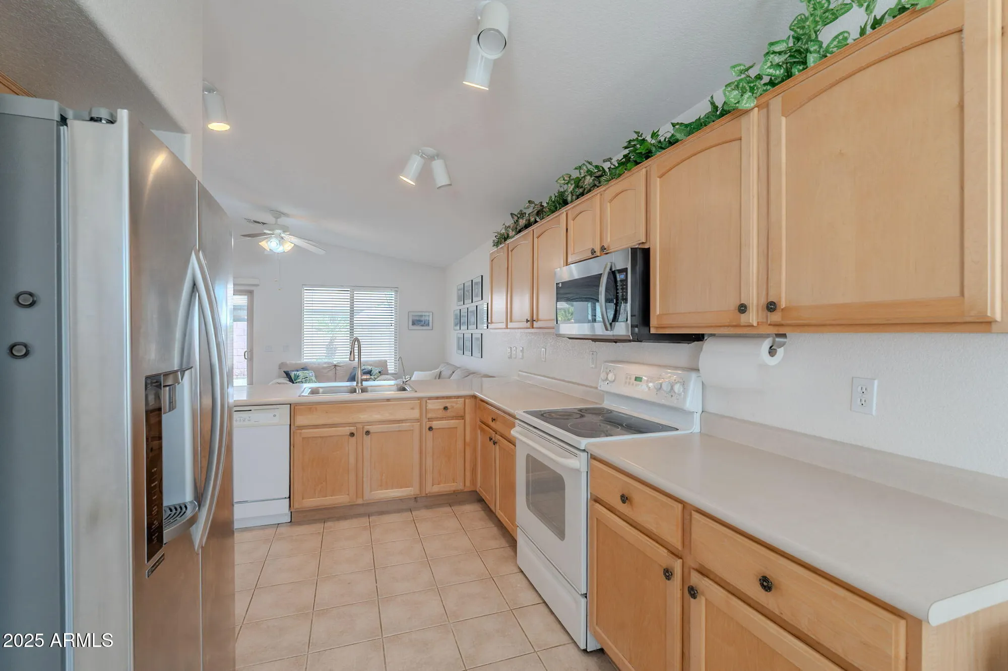 Property Slideshow image 11 of 46 | 3004 e firestone dr, Chandler, AZ, 85249